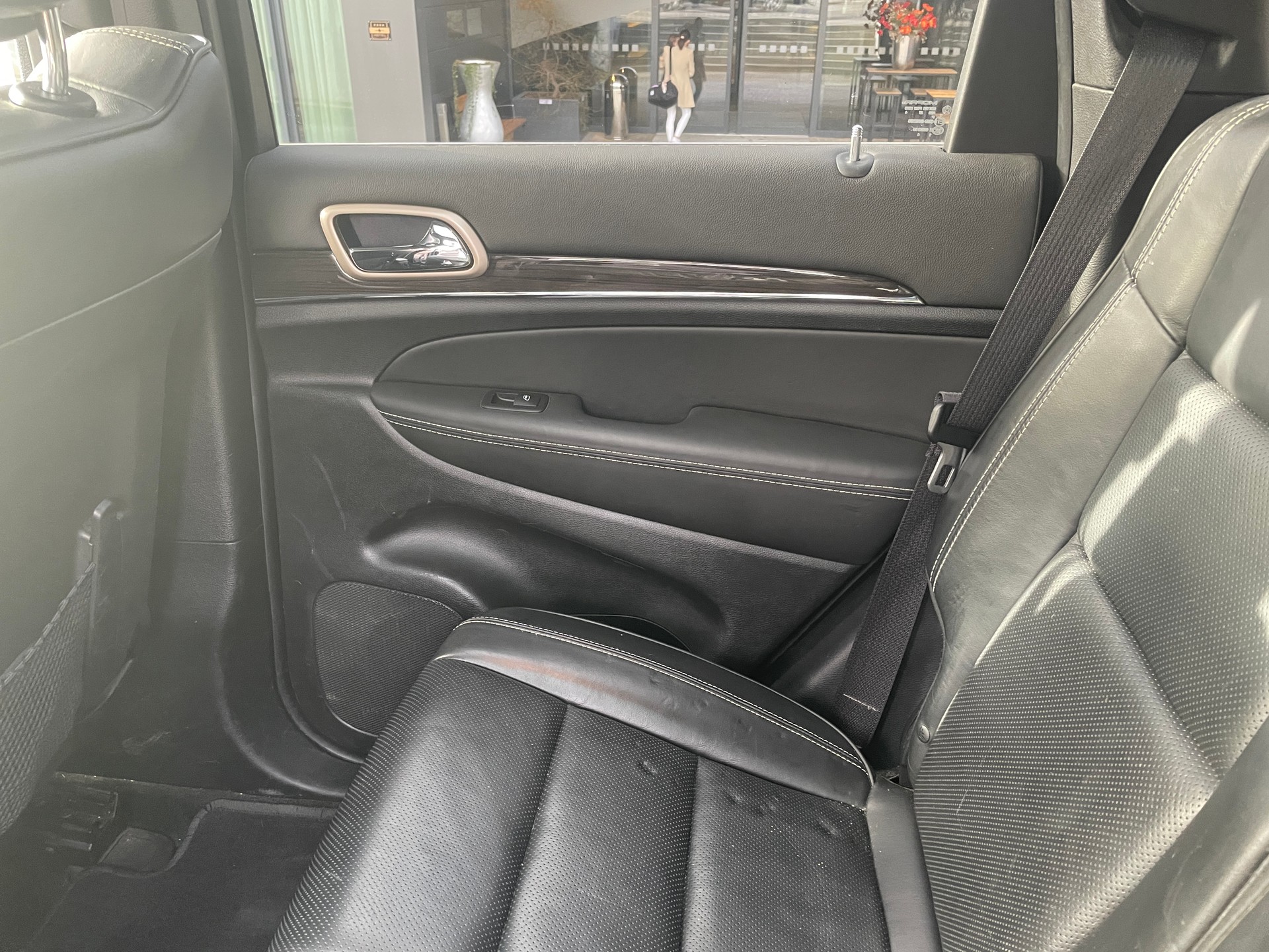 JEEP Grand Cherokee 3.0 CRD Overland Automatic-image-16