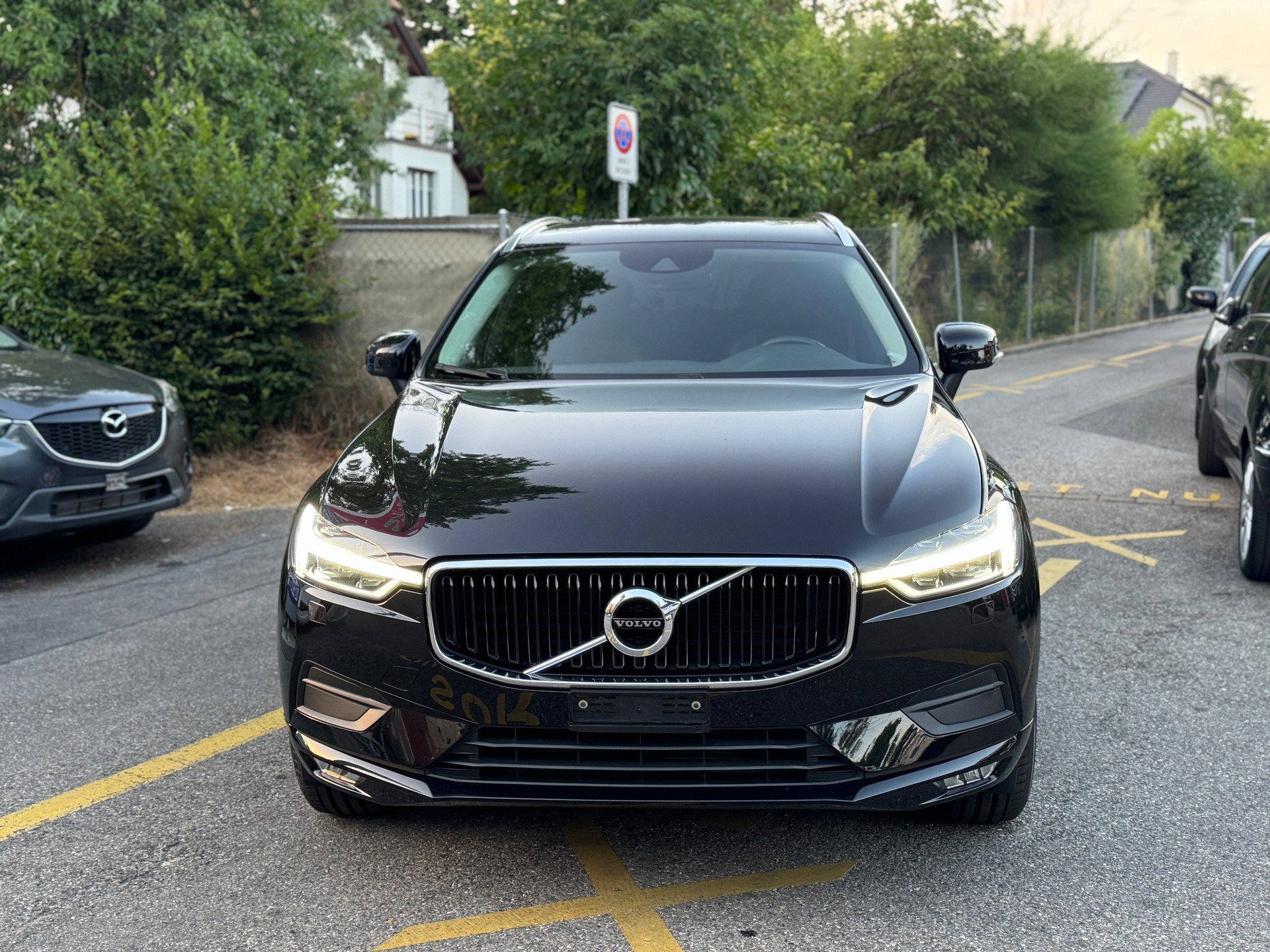 VOLVO XC60 D4 AWD Momentum Geartronic-image-0