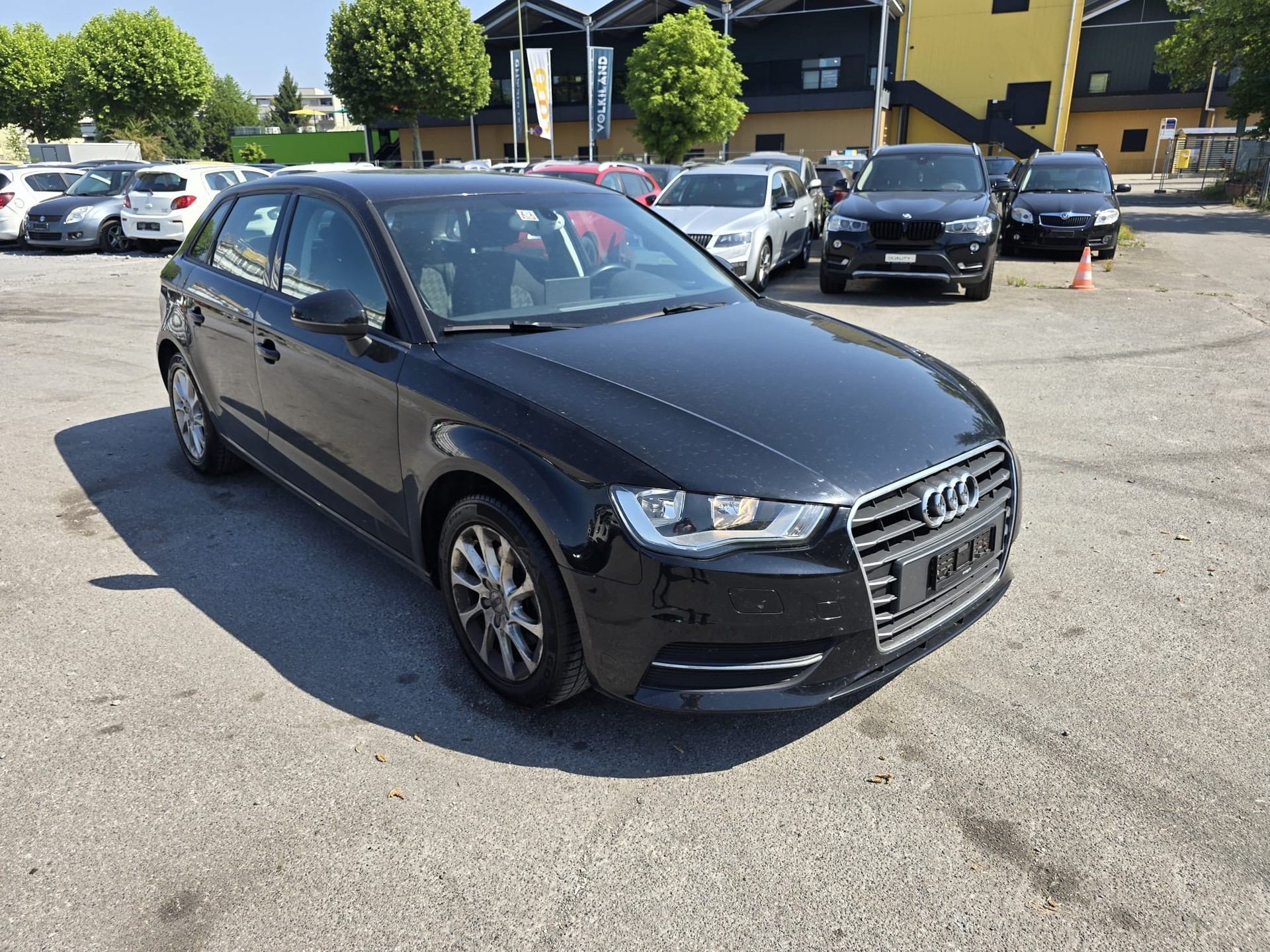 AUDI A3 Sportback 1.4 TFSI Ambition-image-2