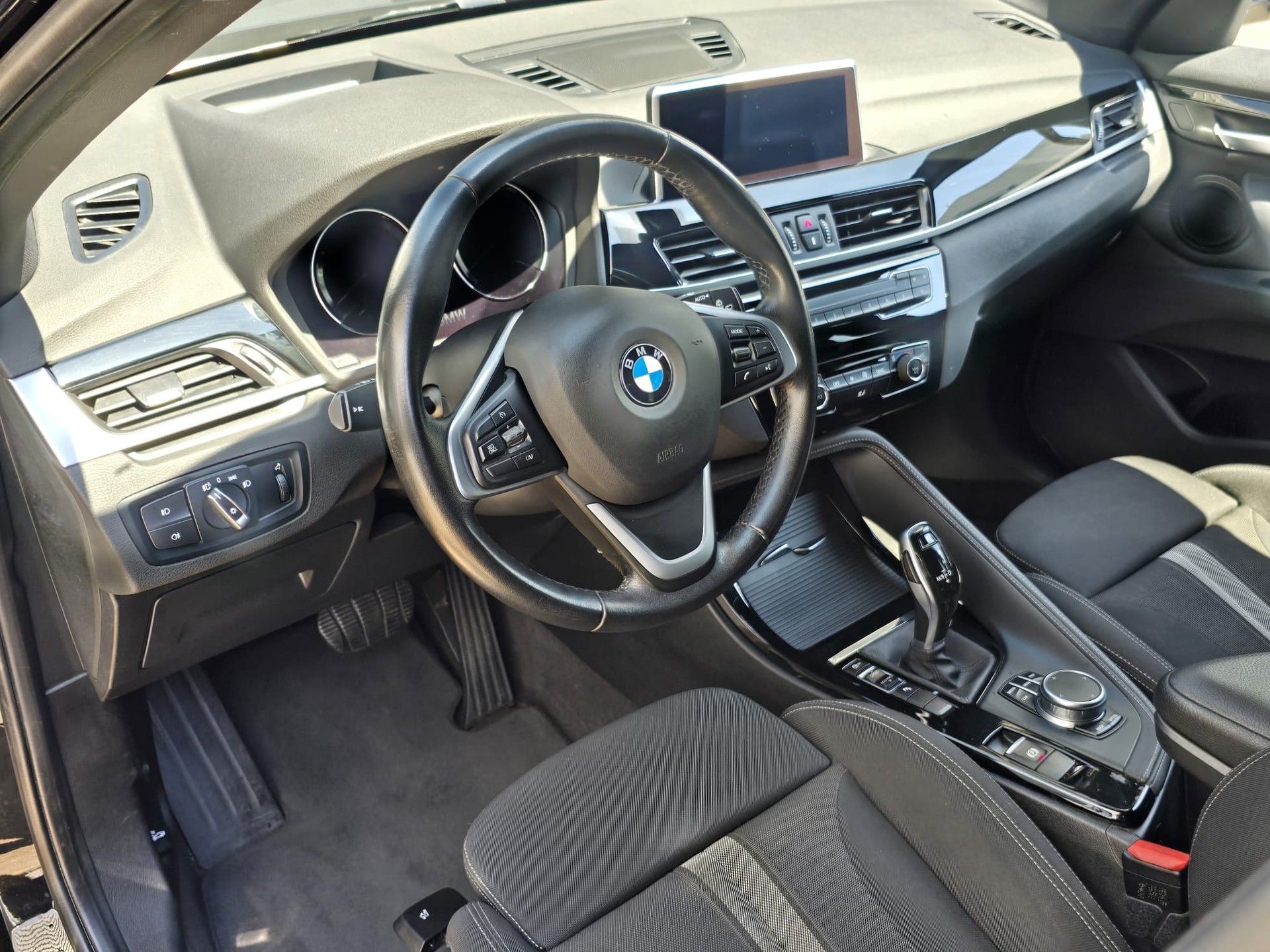 BMW X1 sDrive 18d Steptronic-image-4