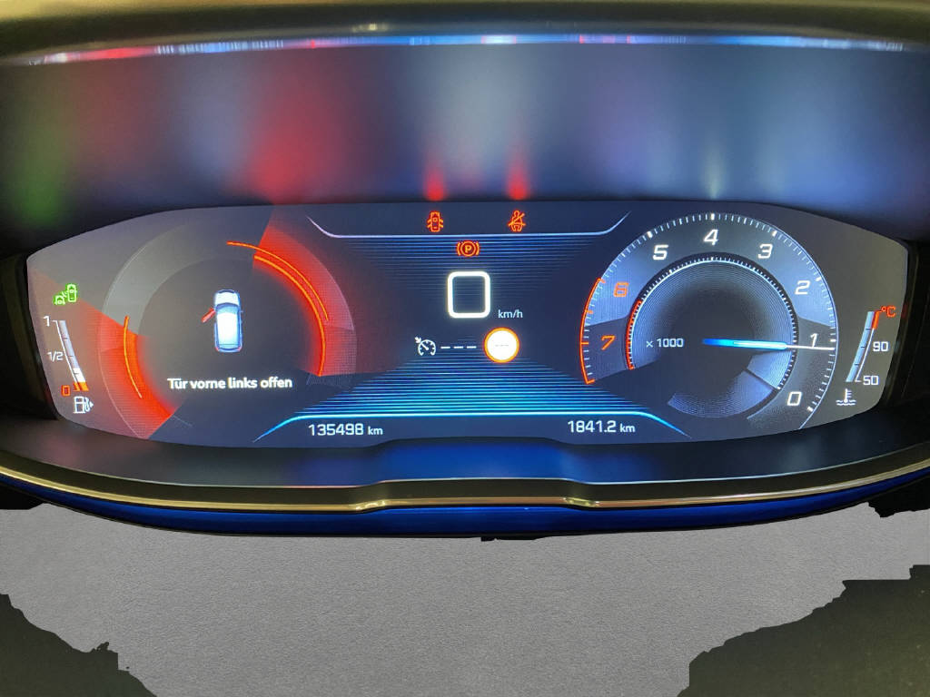 PEUGEOT 3008 1.2 PureTech Allure-image-8