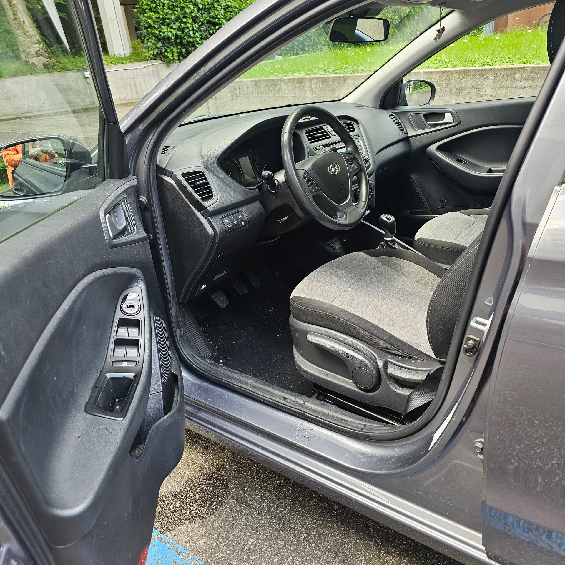 HYUNDAI 1.0 T-GDi Amplia-image-4