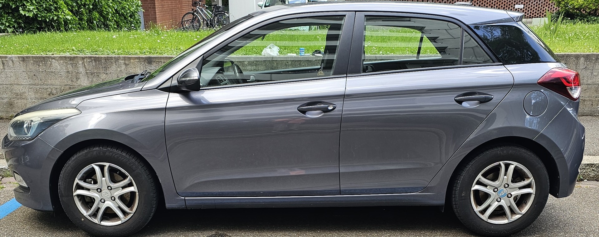 HYUNDAI 1.0 T-GDi Amplia-image-0