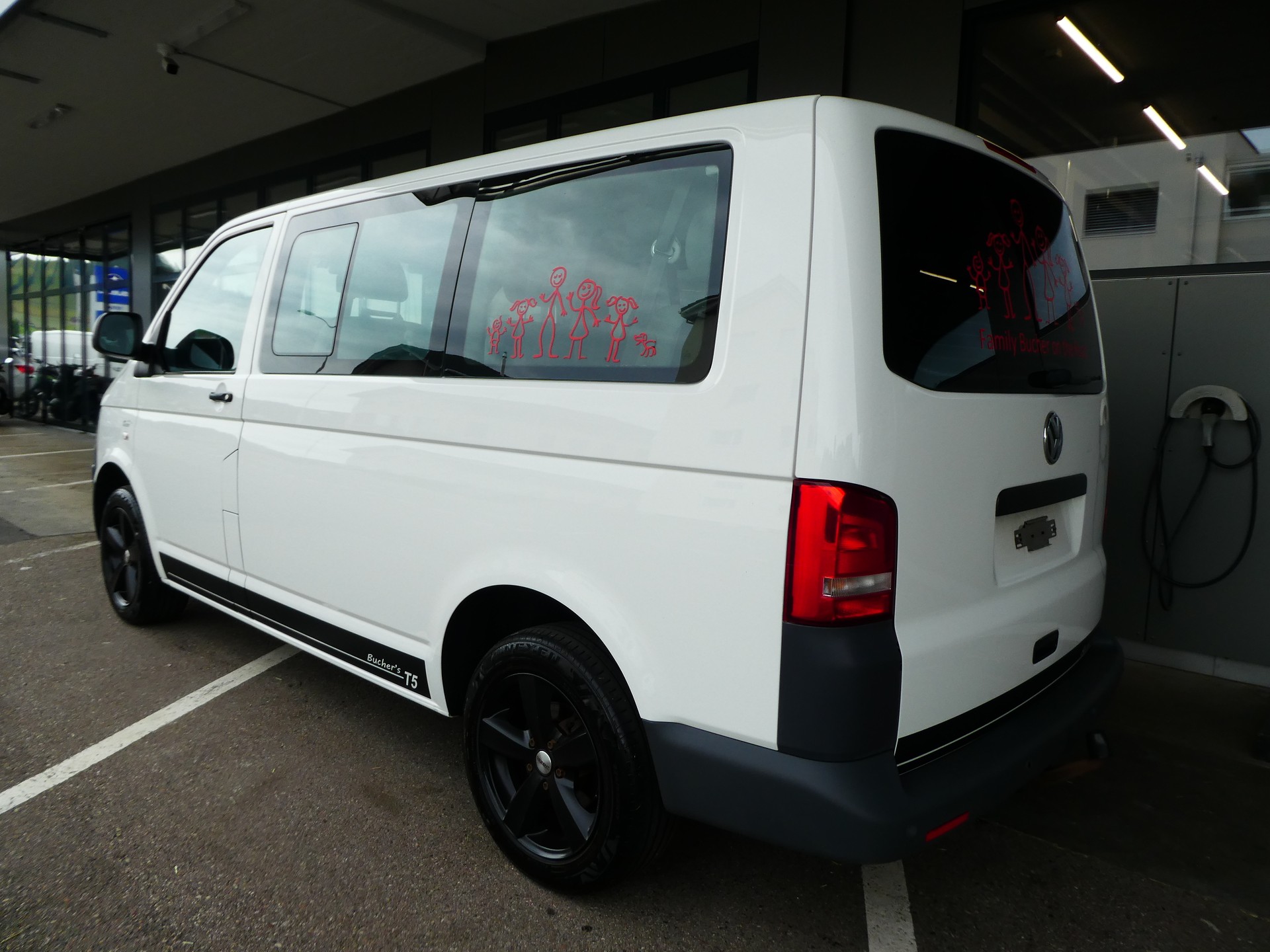 VW T5 Caravelle Trendline 2.0 TDI CR-image-5