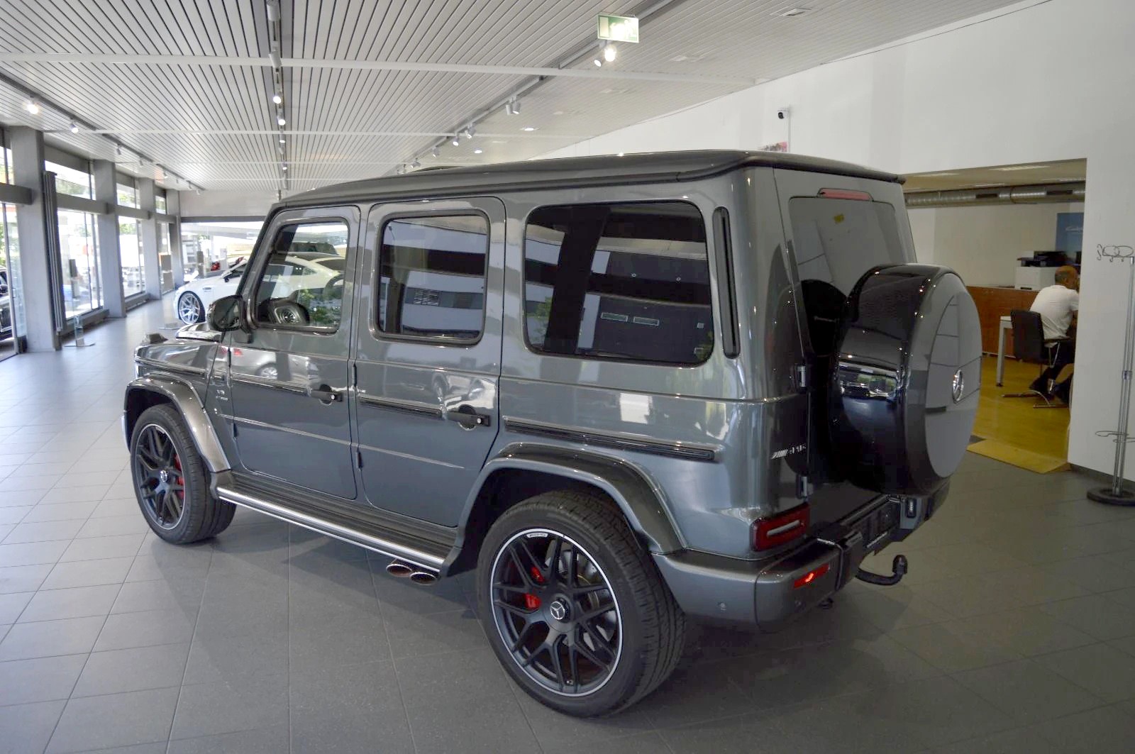 MERCEDES-BENZ G 63 AMG Speedshift Plus G-Tronic-image-2