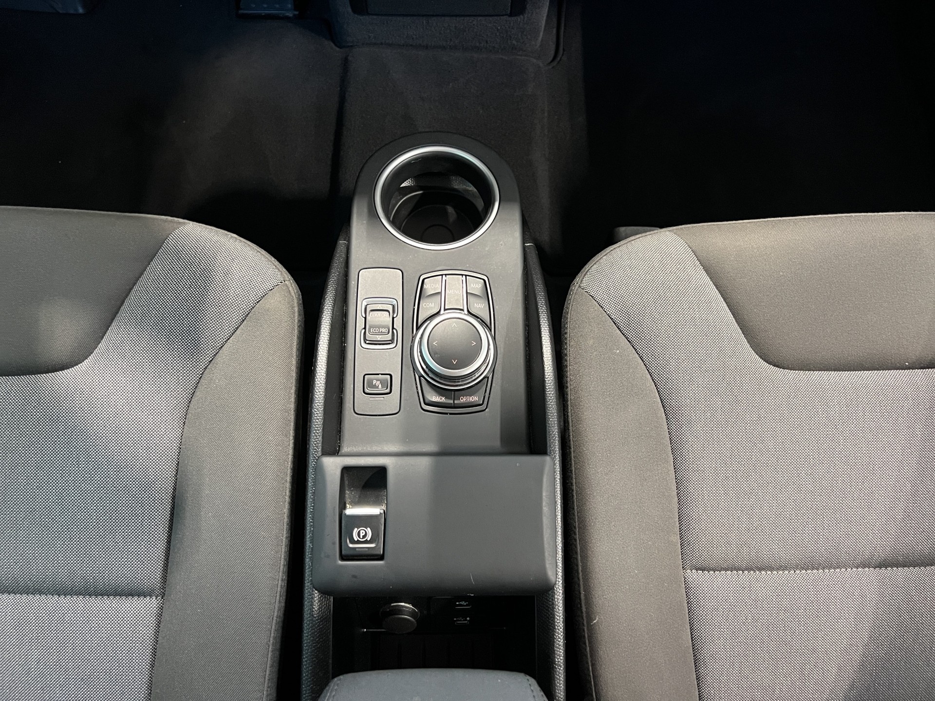 BMW i3 120 Ah-image-9