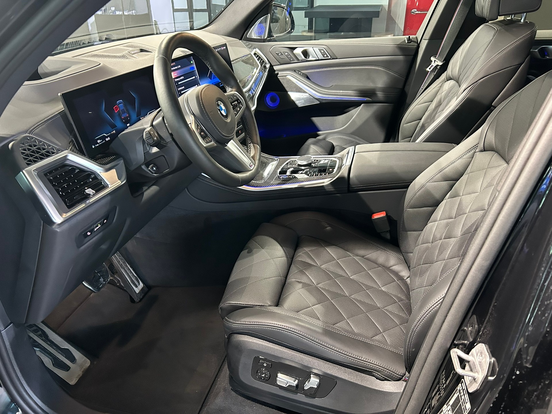BMW X5 xDrive 48V 30d M Sport Pro Steptronic-image-28