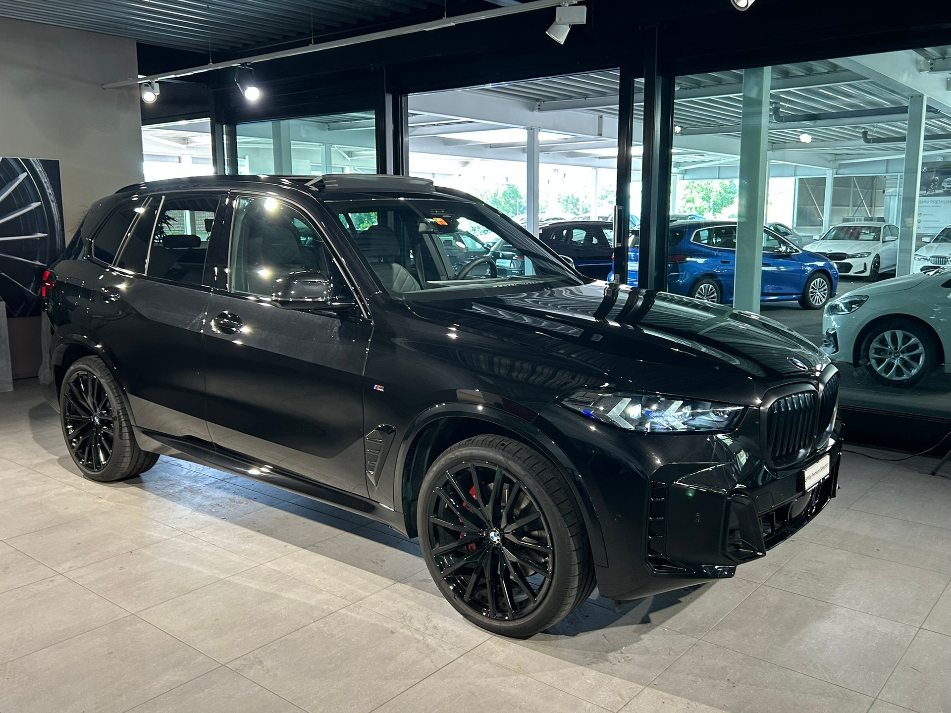 BMW X5 xDrive 48V 30d M Sport Pro Steptronic-showroom-element-1