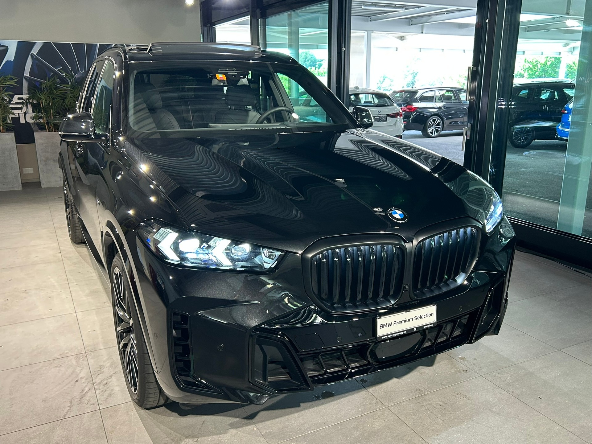 BMW X5 xDrive 48V 30d M Sport Pro Steptronic-showroom-element-2
