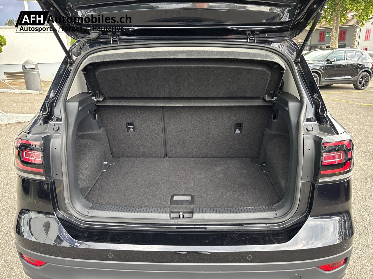 VW T-Cross 1.0 TSI 115 Life DSG-image-17