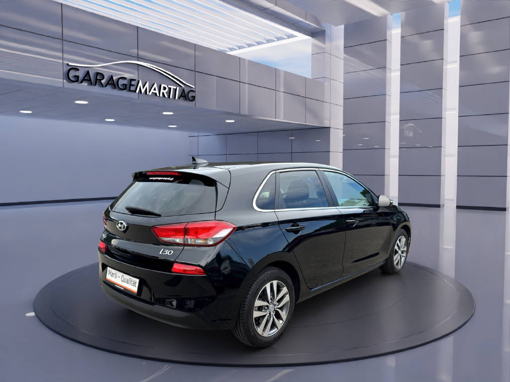 HYUNDAI i30 1.4 T-GDi Amplia-image-4
