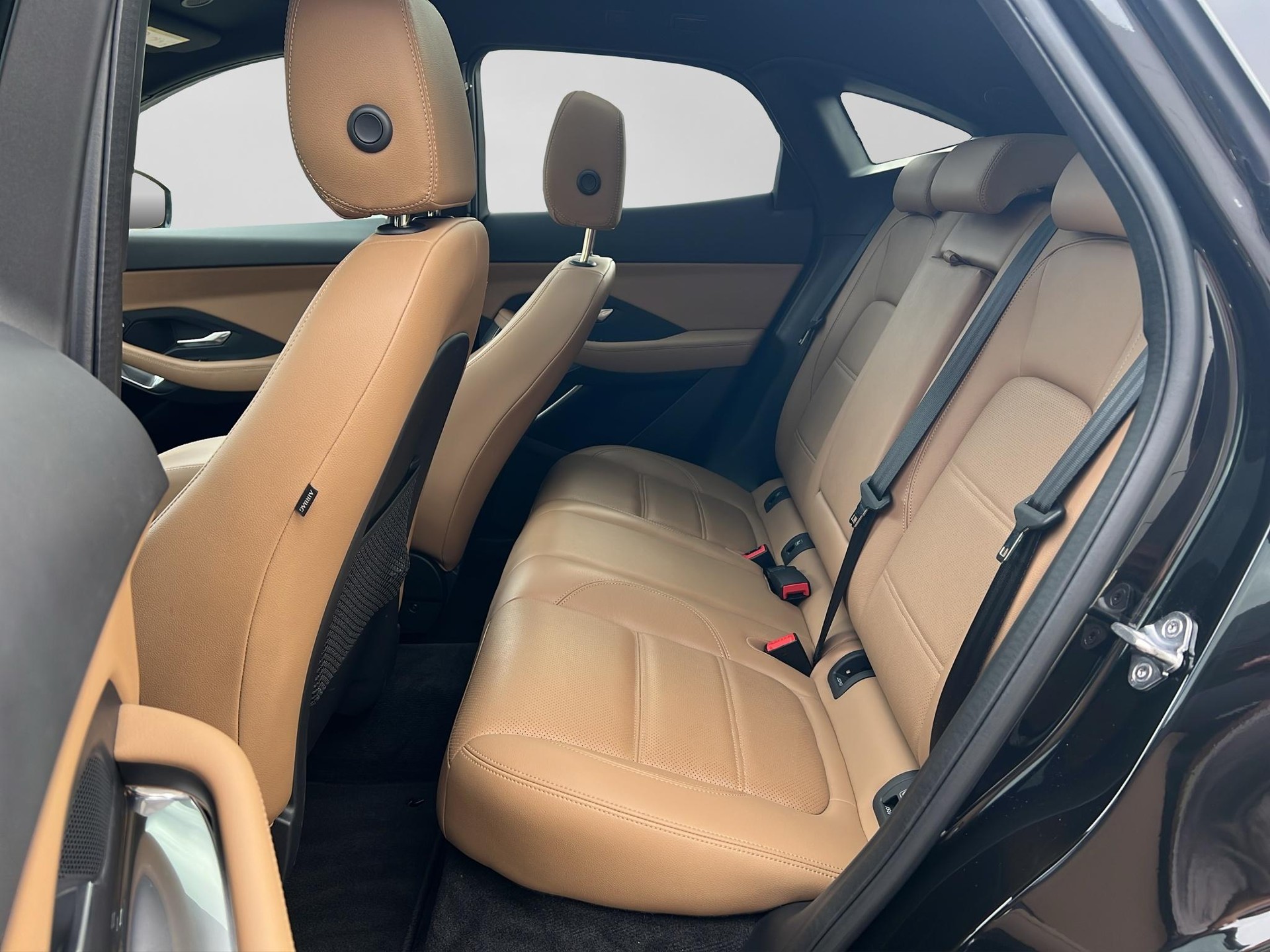 JAGUAR E-Pace 2.0 I4 200 S AWD-image-6