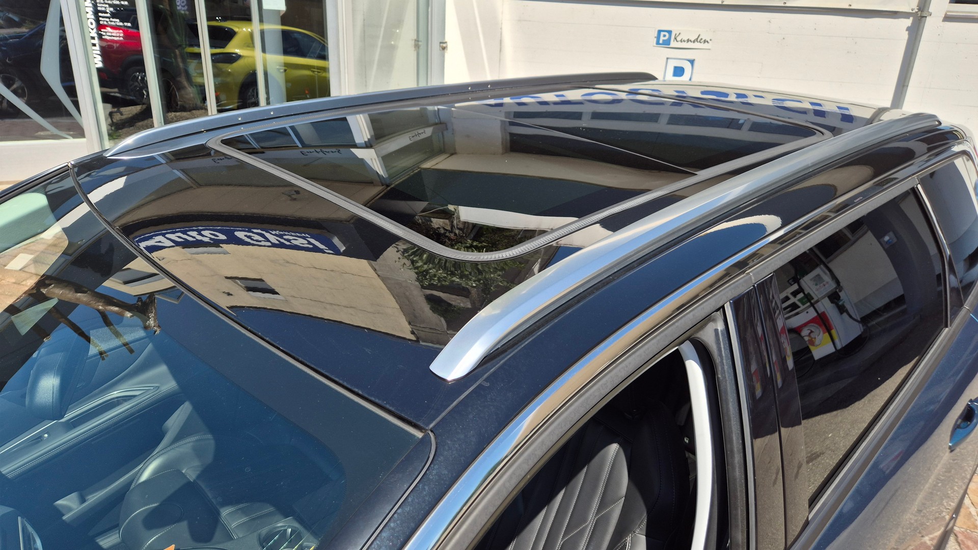 PEUGEOT 5008 1.6 THP GT Line-image-11