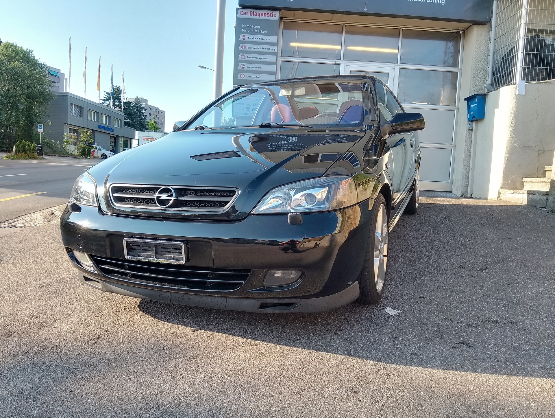 OPEL Astra Coupé 2.0i 16V Turbo-image-2