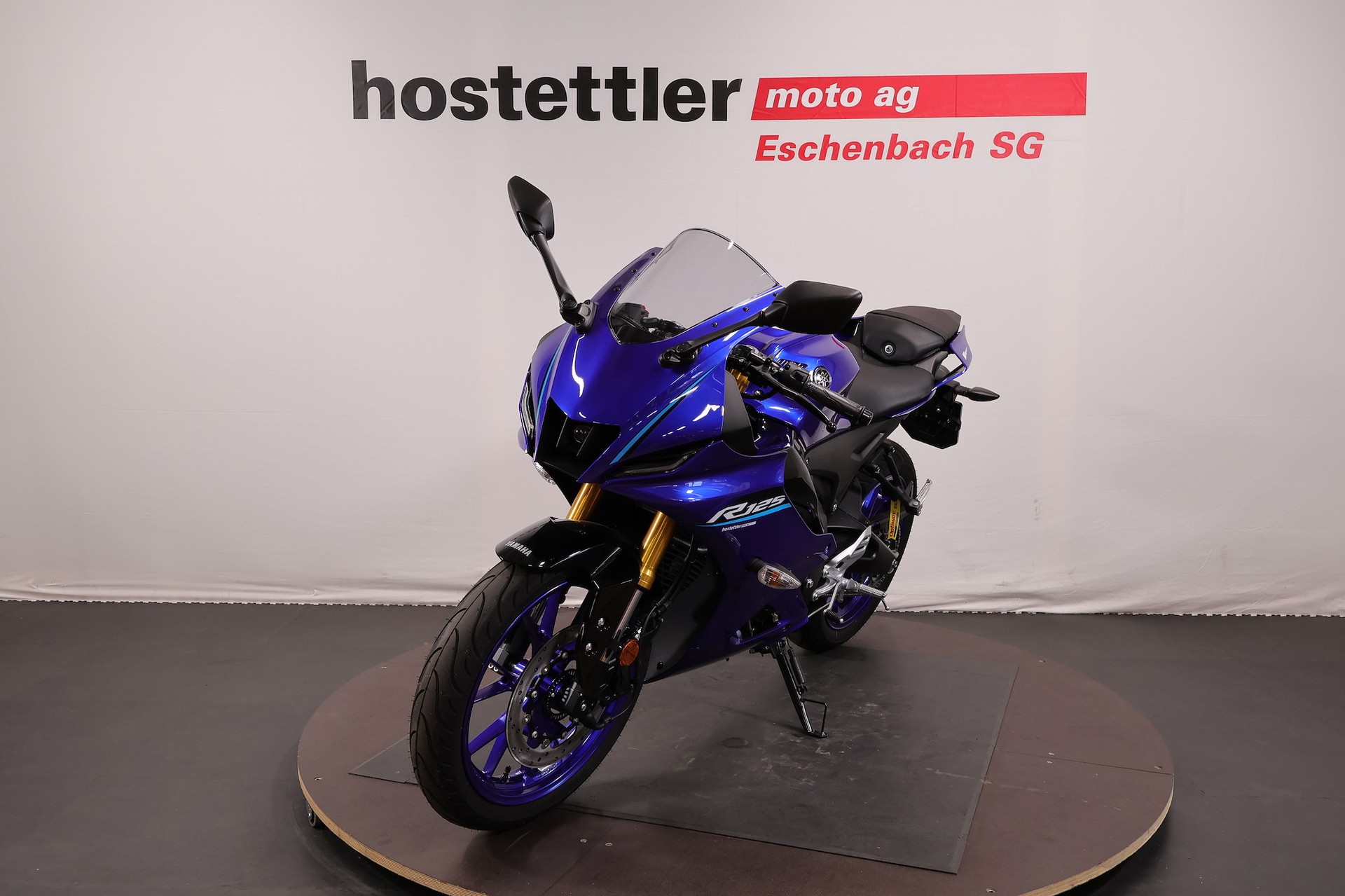 YAMAHA R125-showroom-element-2