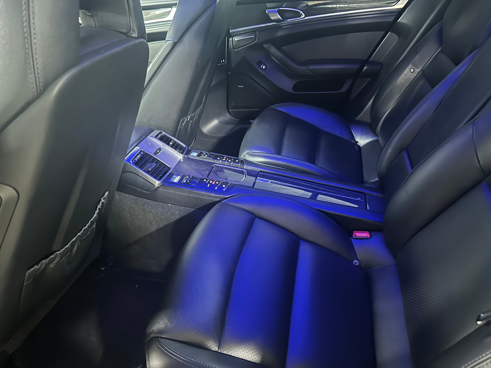 PORSCHE 4.8 V8 4S PDK-image-6