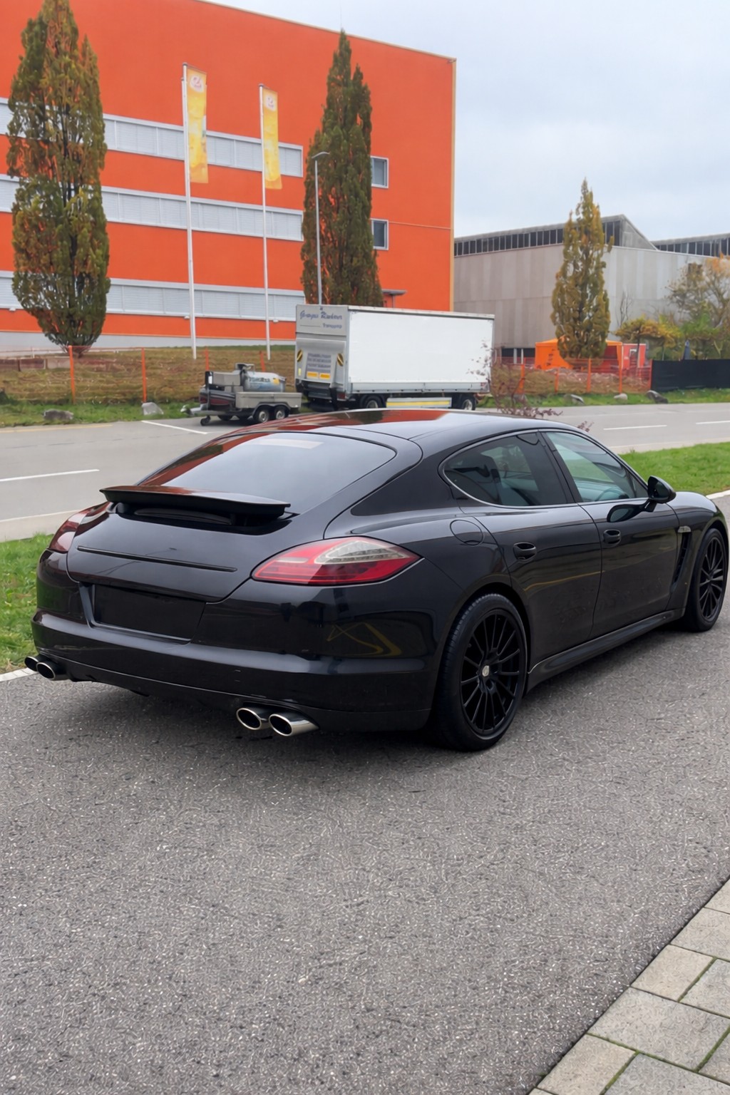 PORSCHE 4.8 V8 4S PDK-image-1