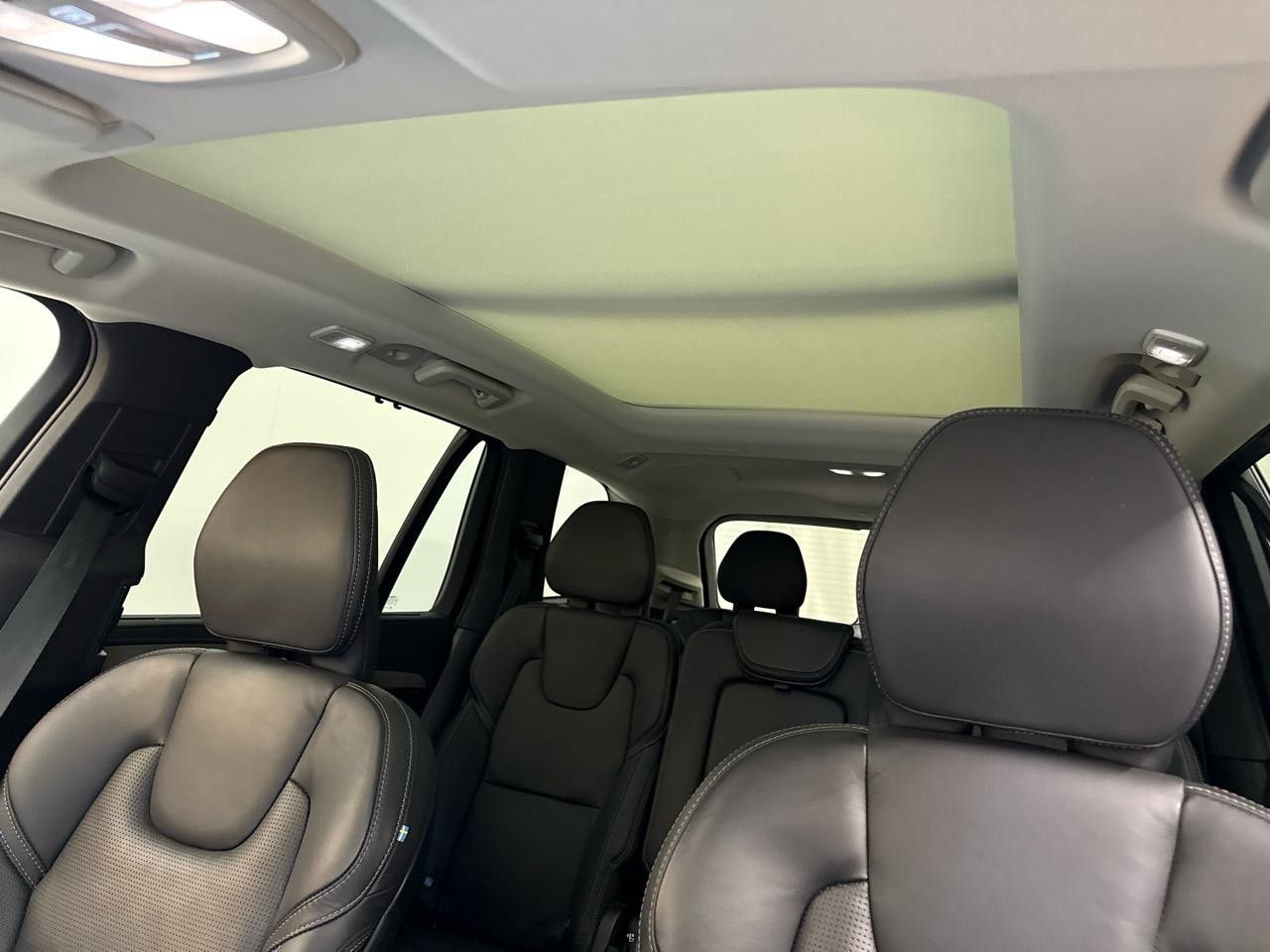 VOLVO XC90 B5 Benzin Mild Hybrid AWD Plus Dark Geartronic-image-6