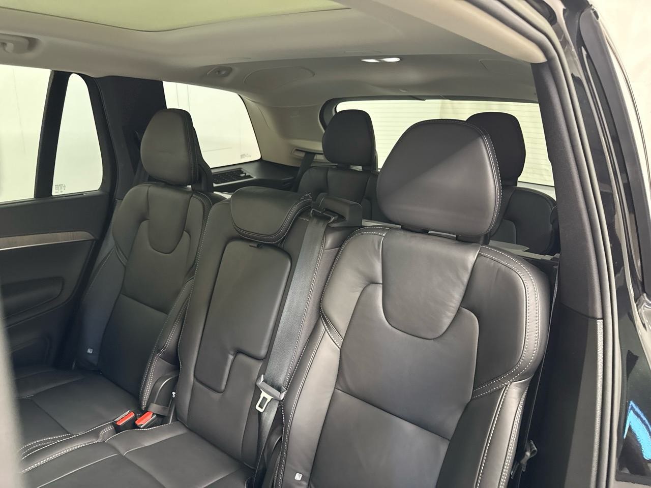 VOLVO XC90 B5 Benzin Mild Hybrid AWD Plus Dark Geartronic-image-12