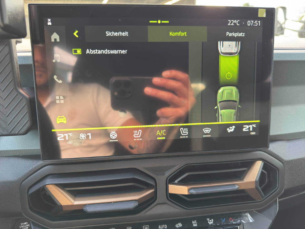 DACIA Bigster 1.2 Hybrid Extreme 4WD Demo-image-16