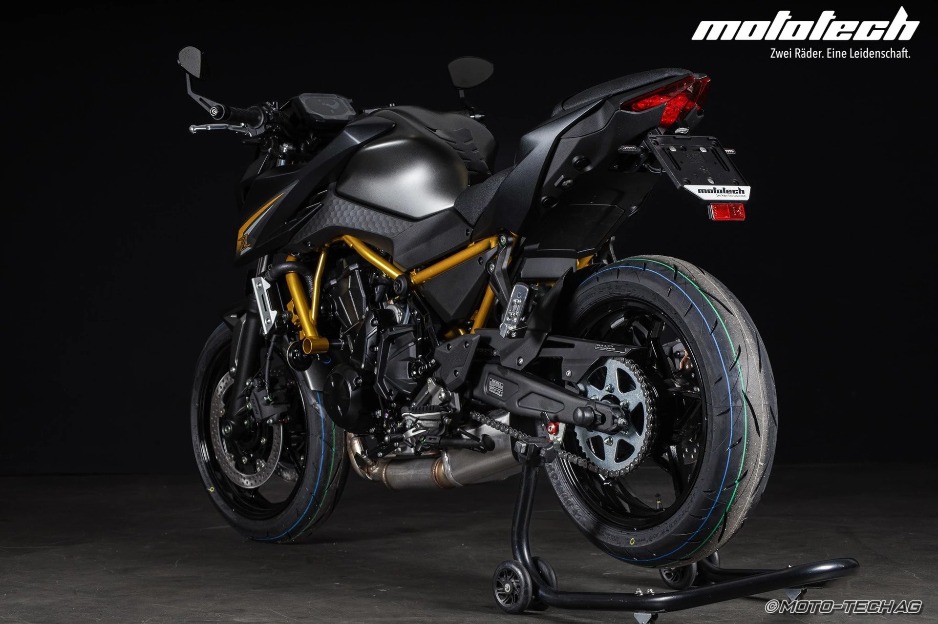 KAWASAKI Z 650 S (35kW)-showroom-element-3