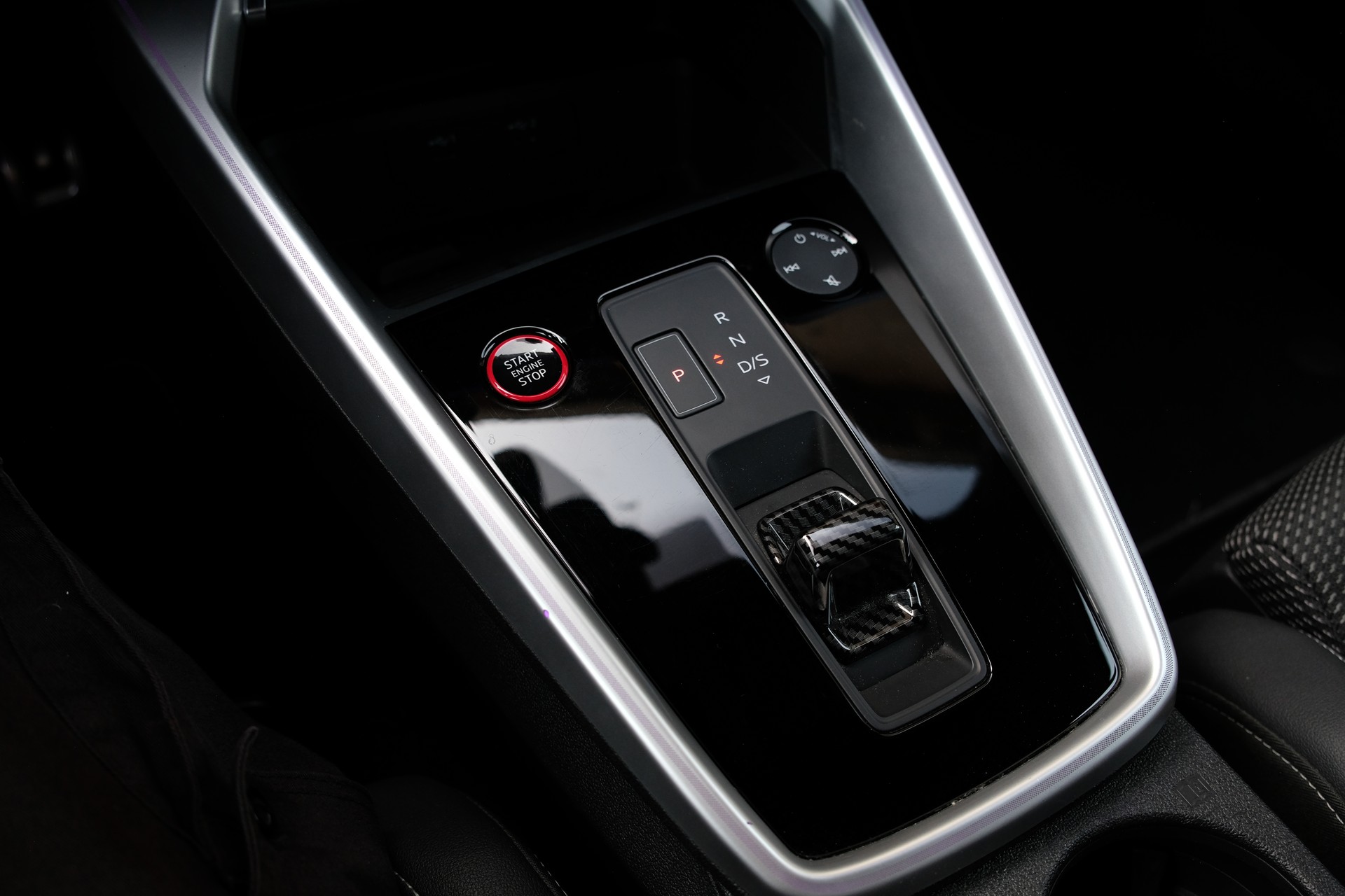 AUDI S3 Limousine 2.0 TFSI quattro S-tronic-image-20