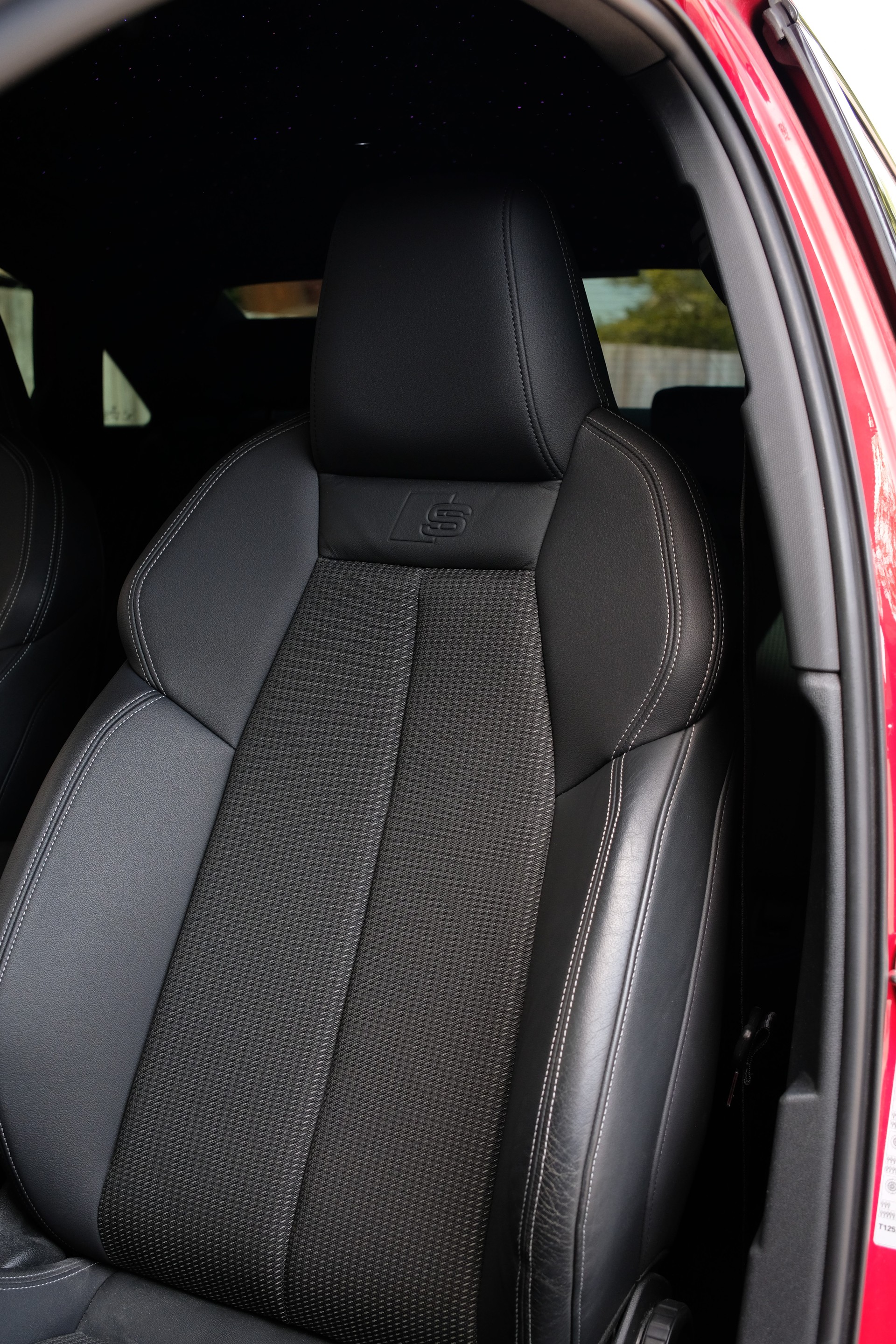 AUDI S3 Limousine 2.0 TFSI quattro S-tronic-image-11