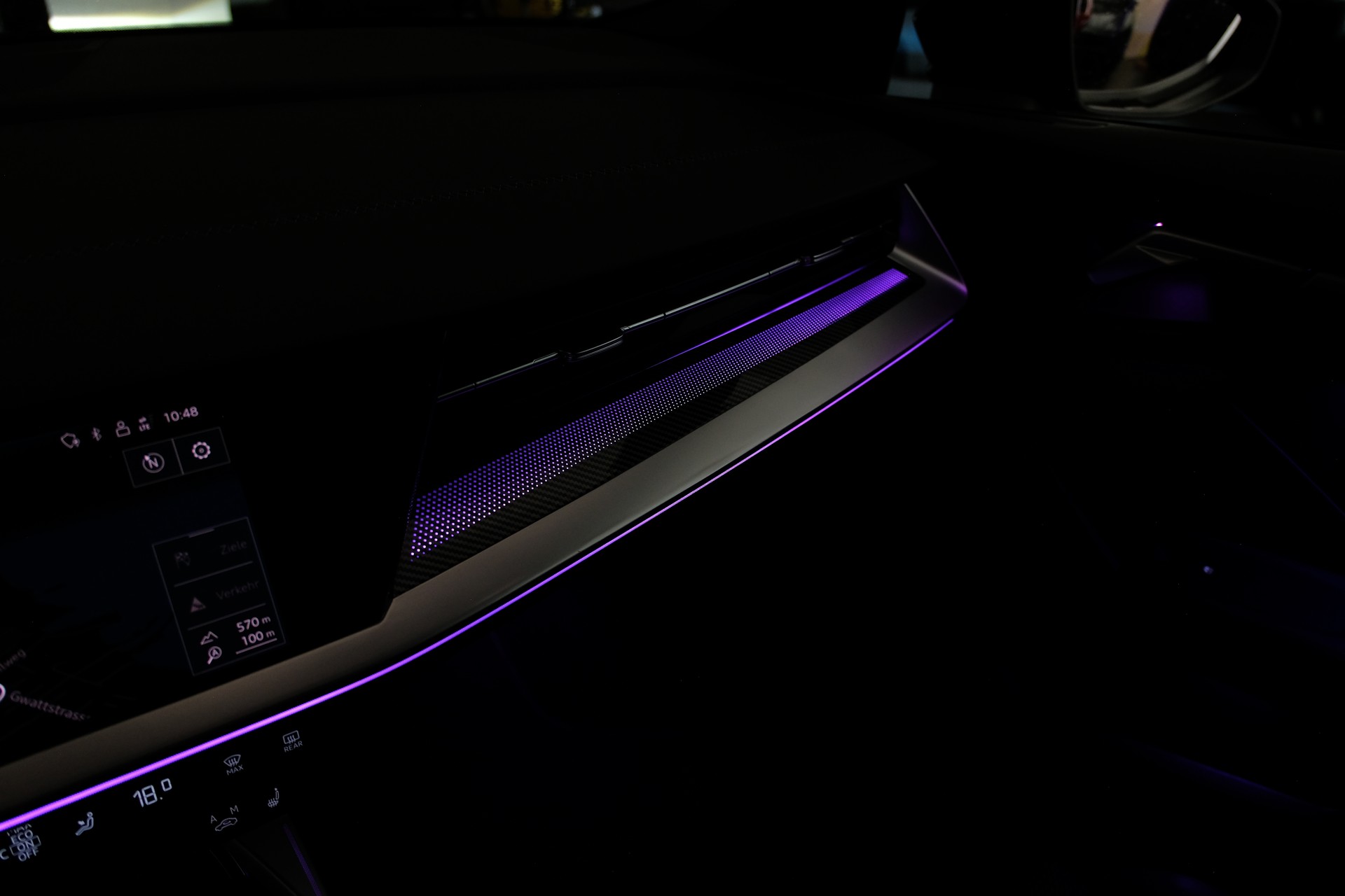 AUDI S3 Limousine 2.0 TFSI quattro S-tronic-image-23