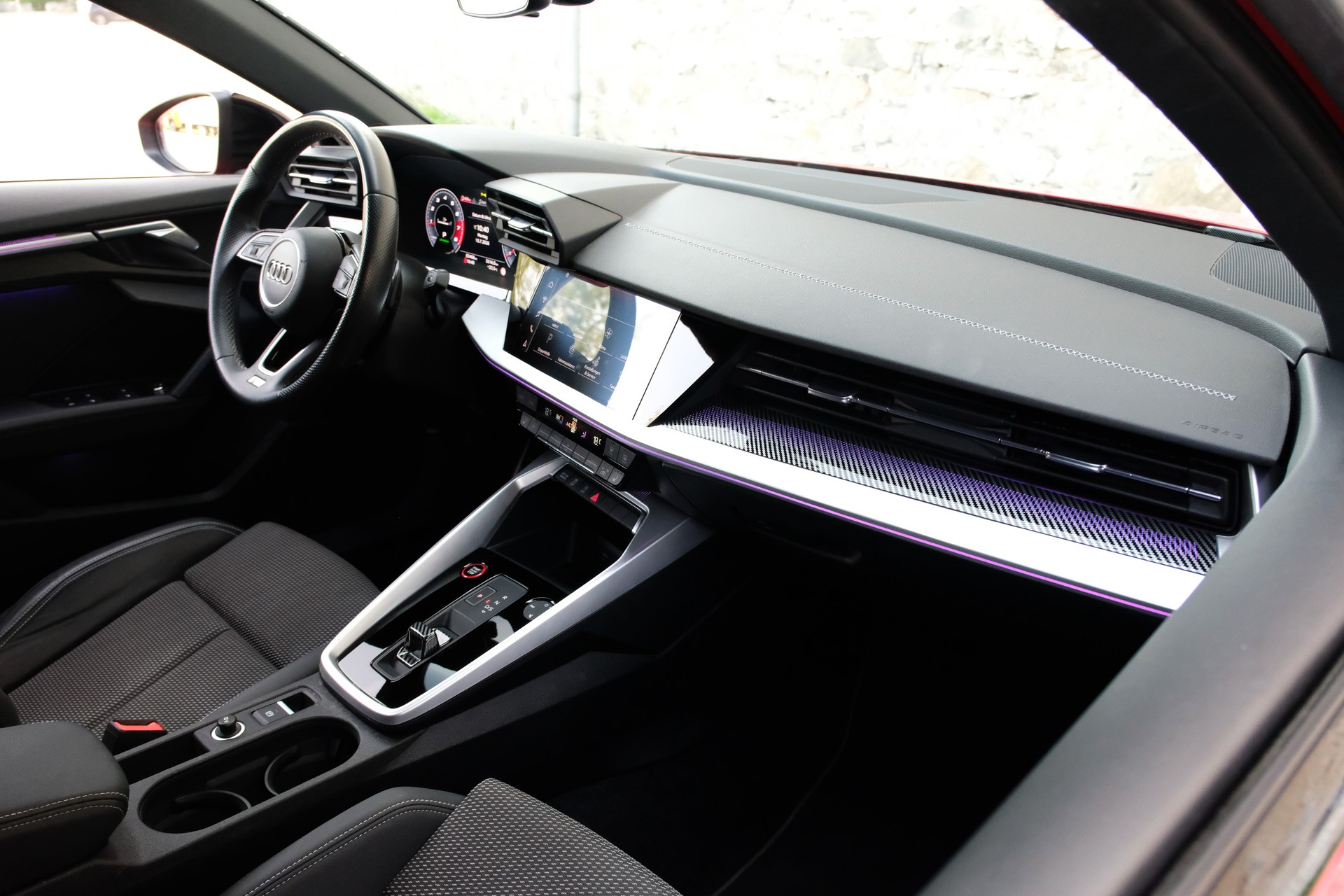 AUDI S3 Limousine 2.0 TFSI quattro S-tronic-image-10