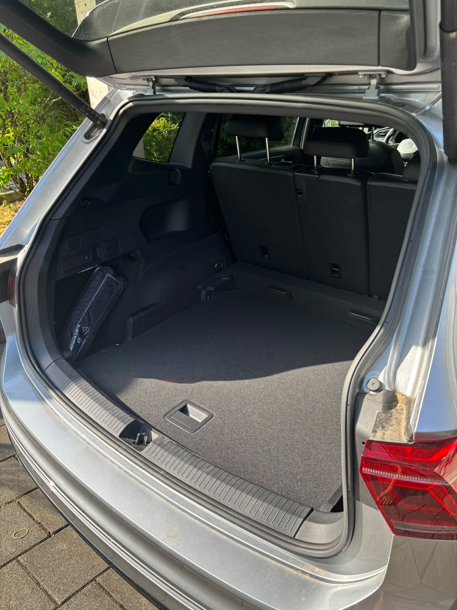 VW 2.0 TSI R-Line DSG Allspace-image-3