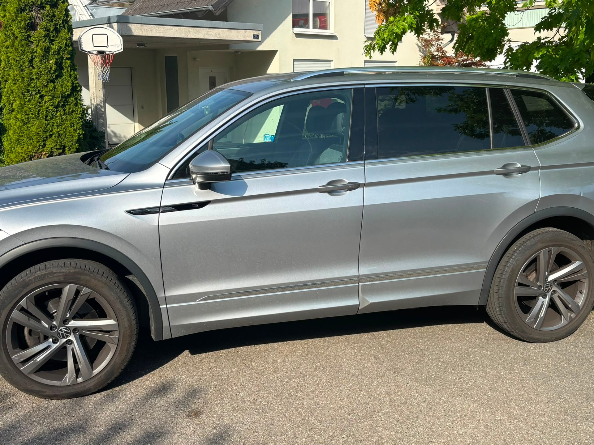 VW 2.0 TSI R-Line DSG Allspace-image-0
