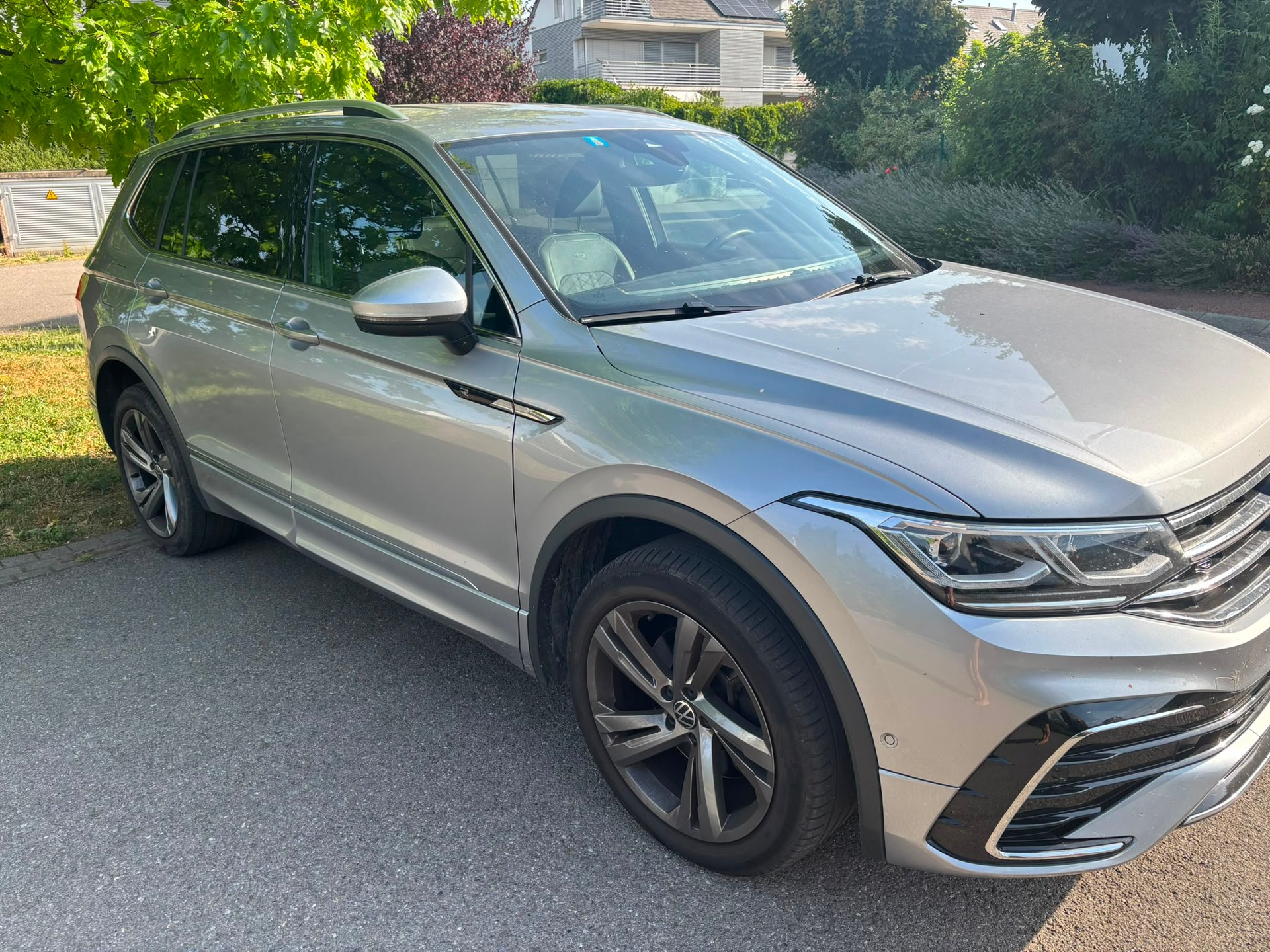 VW 2.0 TSI R-Line DSG Allspace-image-1
