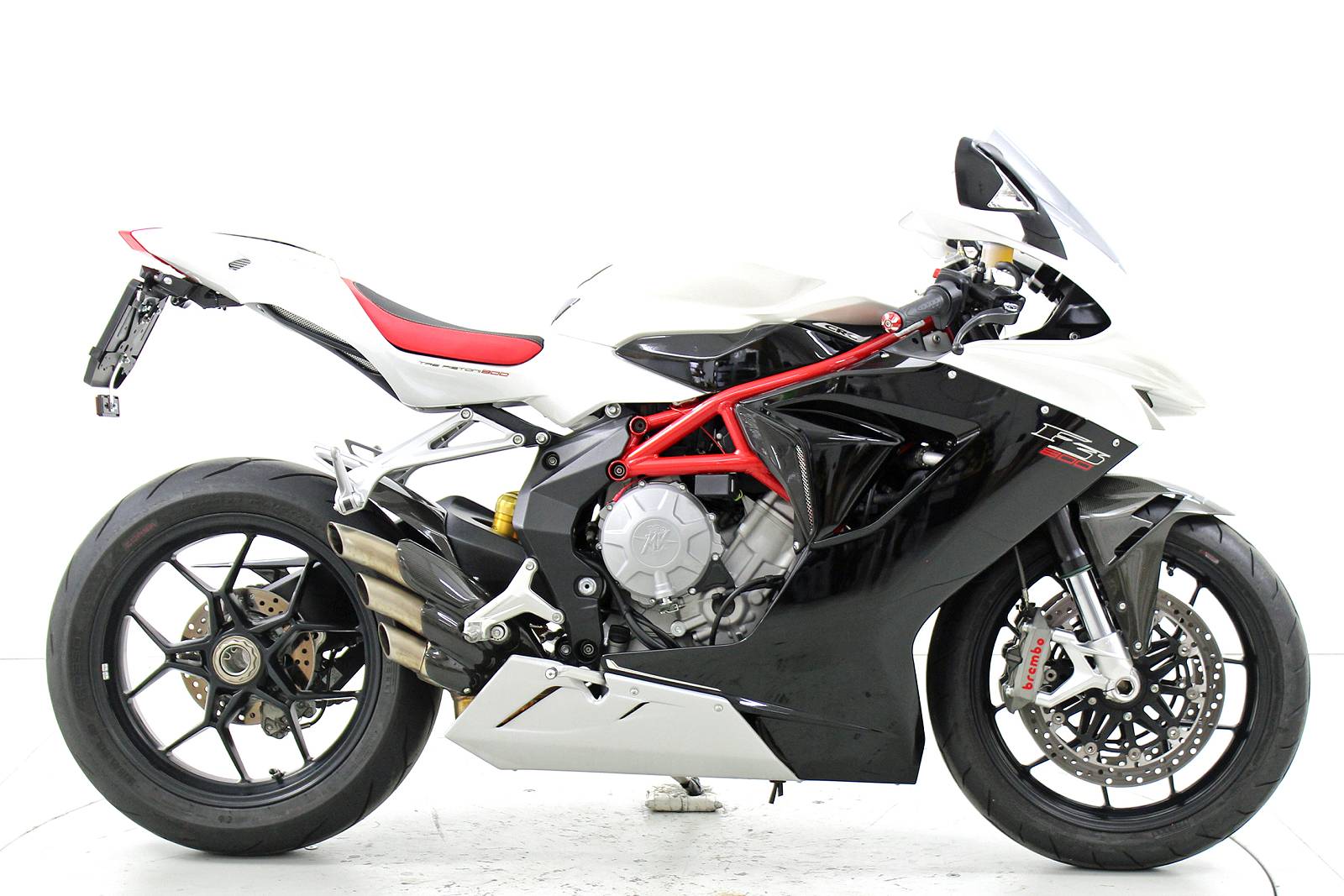 MV AGUSTA F3 800-showroom-element-3
