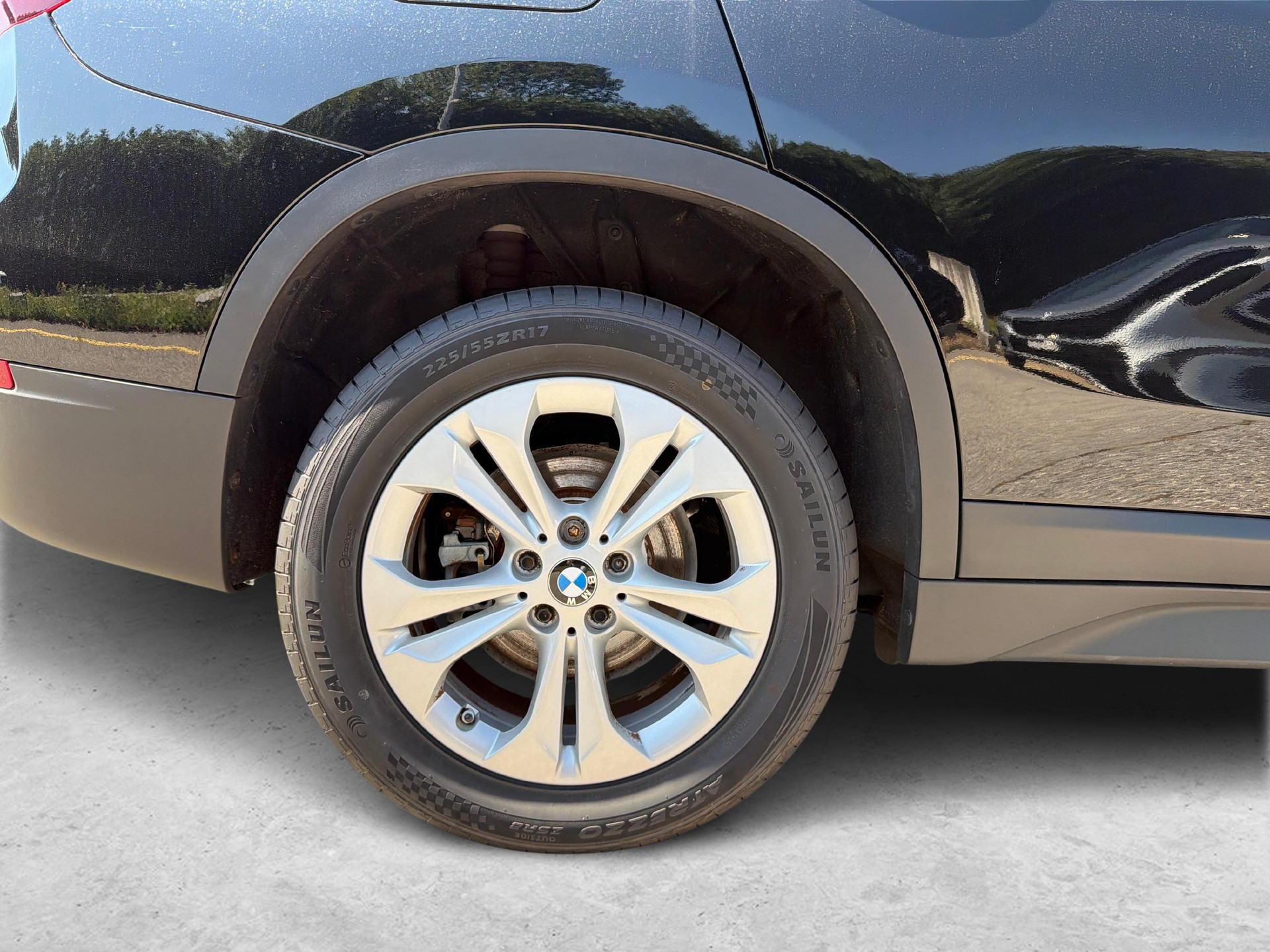 BMW X1 18d sDrive SAG-image-10