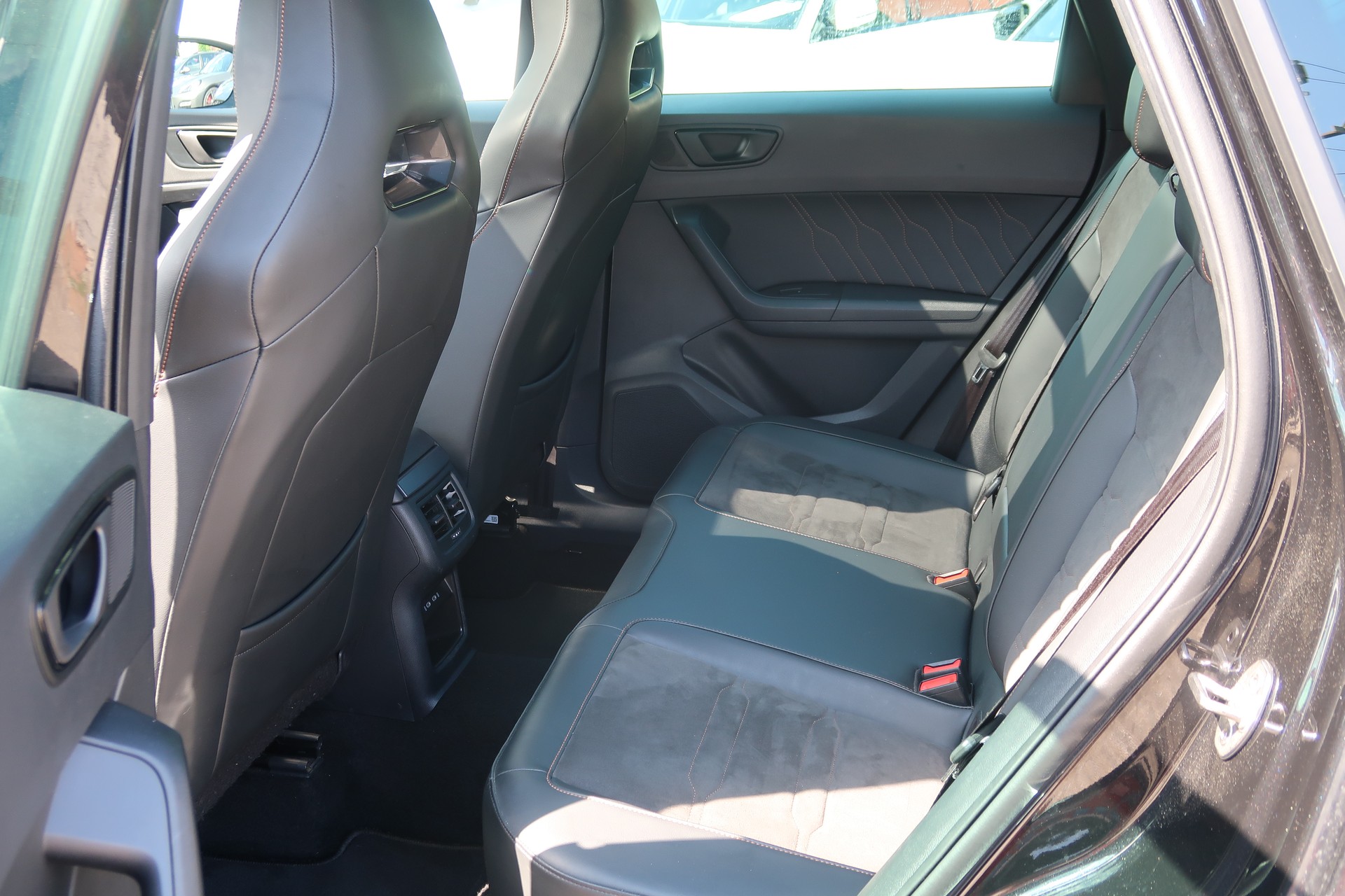 CUPRA Ateca 2.0TSI VZ 4Drive DSG-image-8