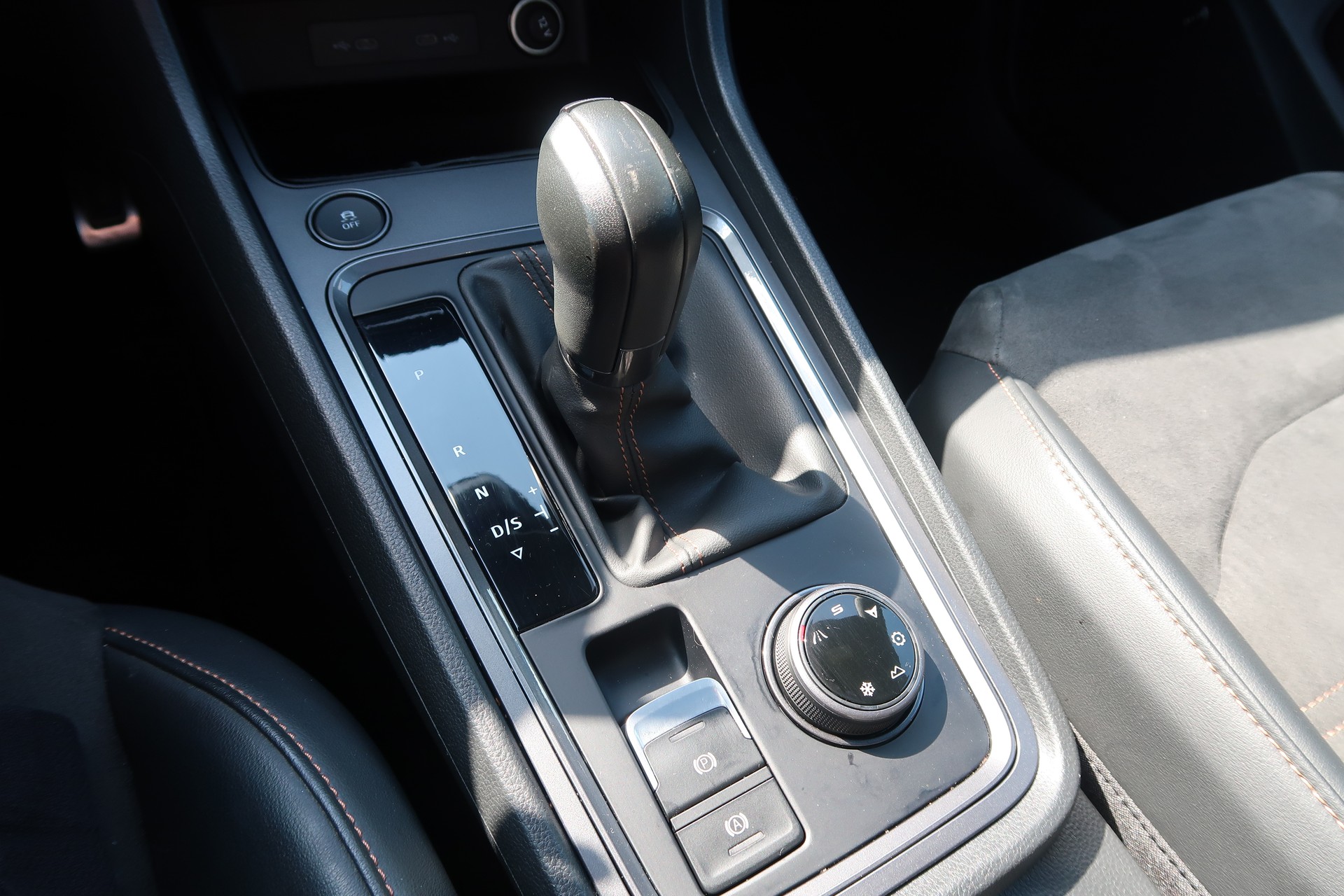 CUPRA Ateca 2.0TSI VZ 4Drive DSG-image-19