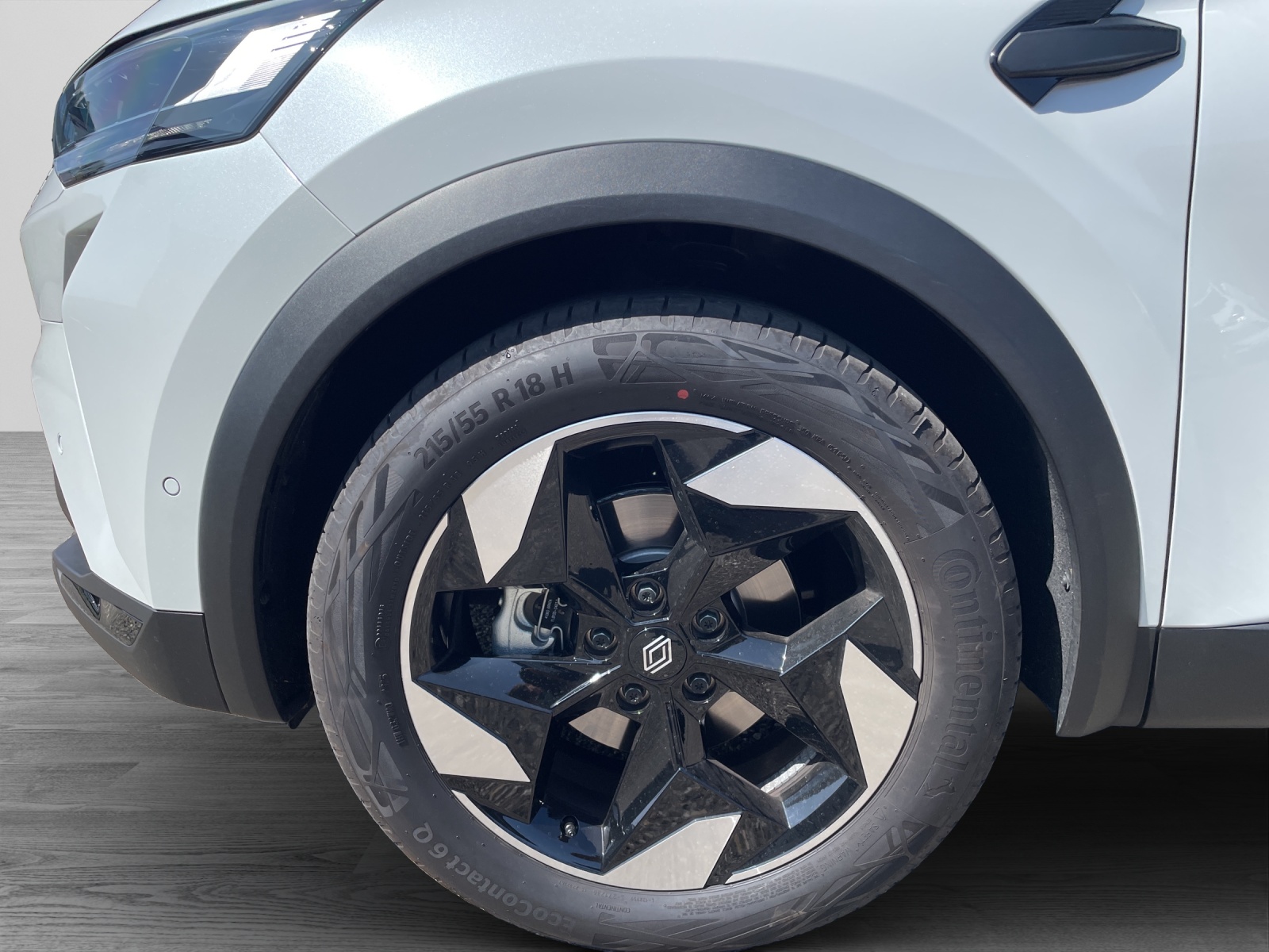 RENAULT Captur 1.8 E-Tech techno-image-8
