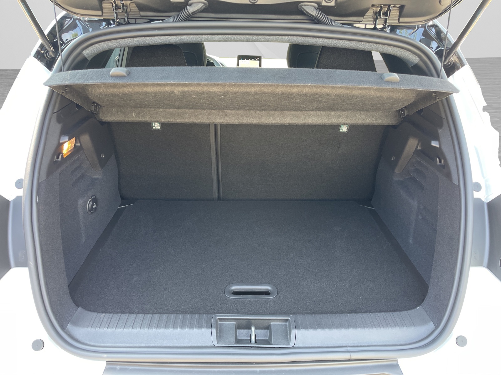 RENAULT Captur 1.8 E-Tech techno-image-14
