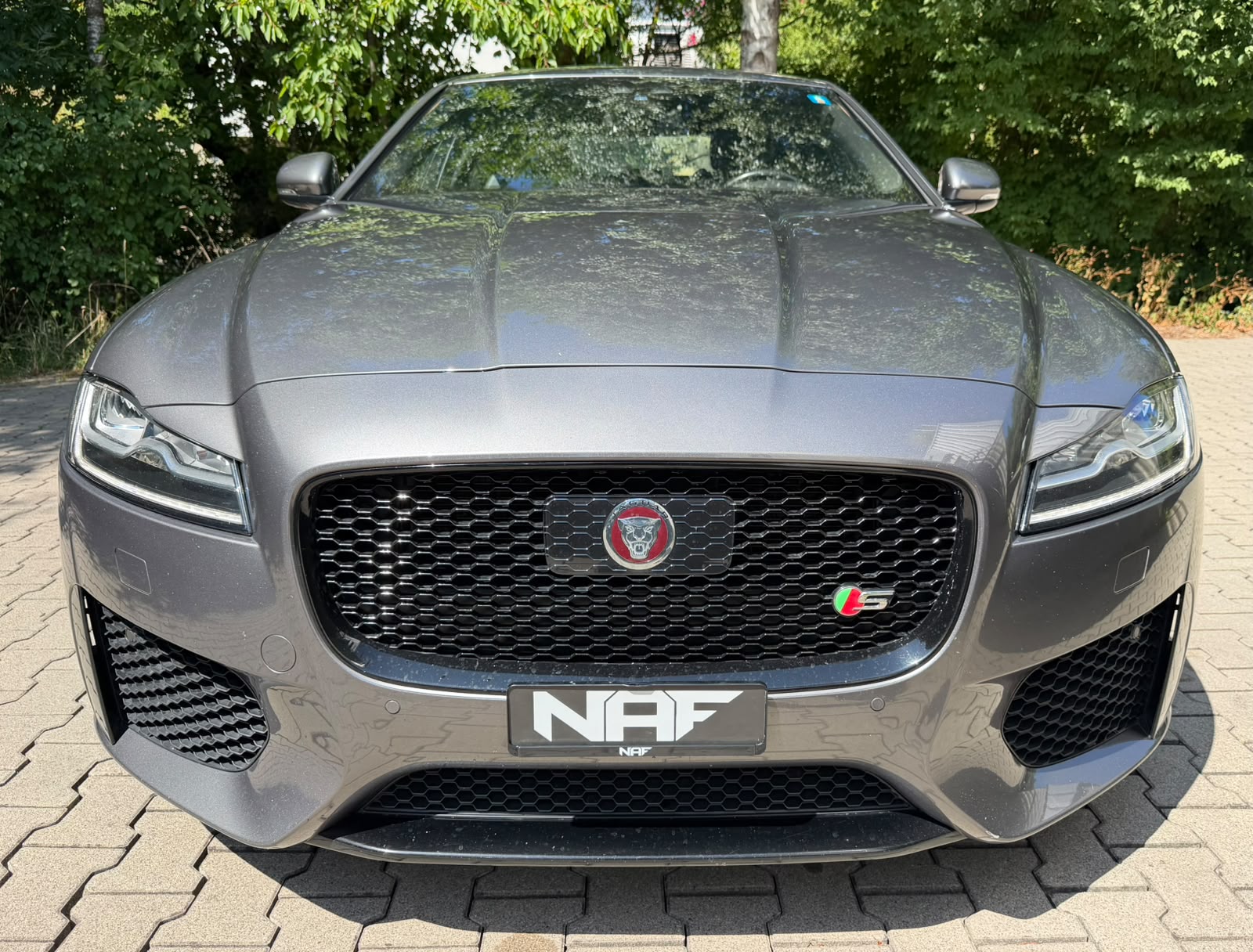 JAGUAR XF S AWD-image-7