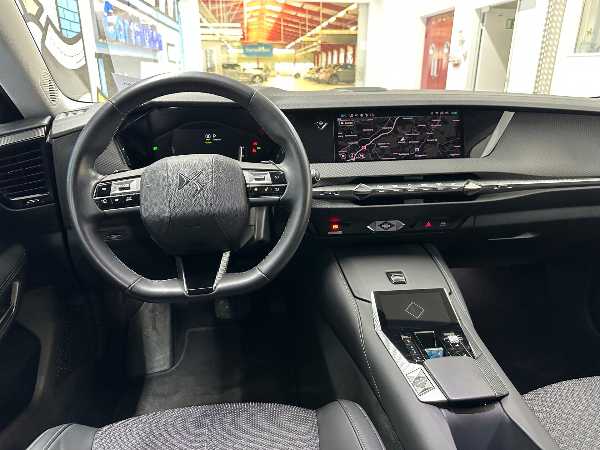 DS AUTOMOBILES DS 4 1.6 E-Tense Trocadero-image-9
