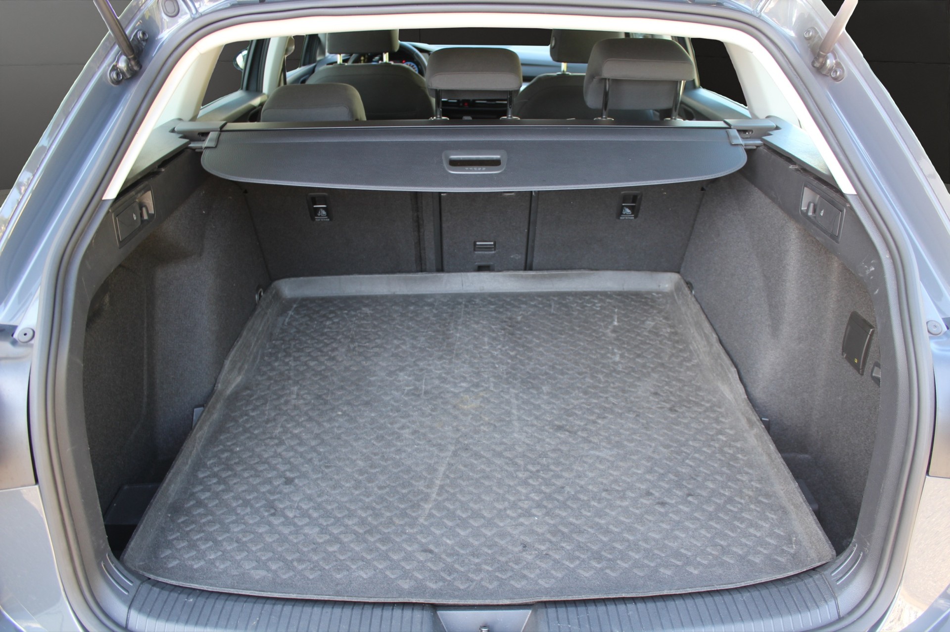 VW Golf VIII Variant 1.5 TSI Life-image-10