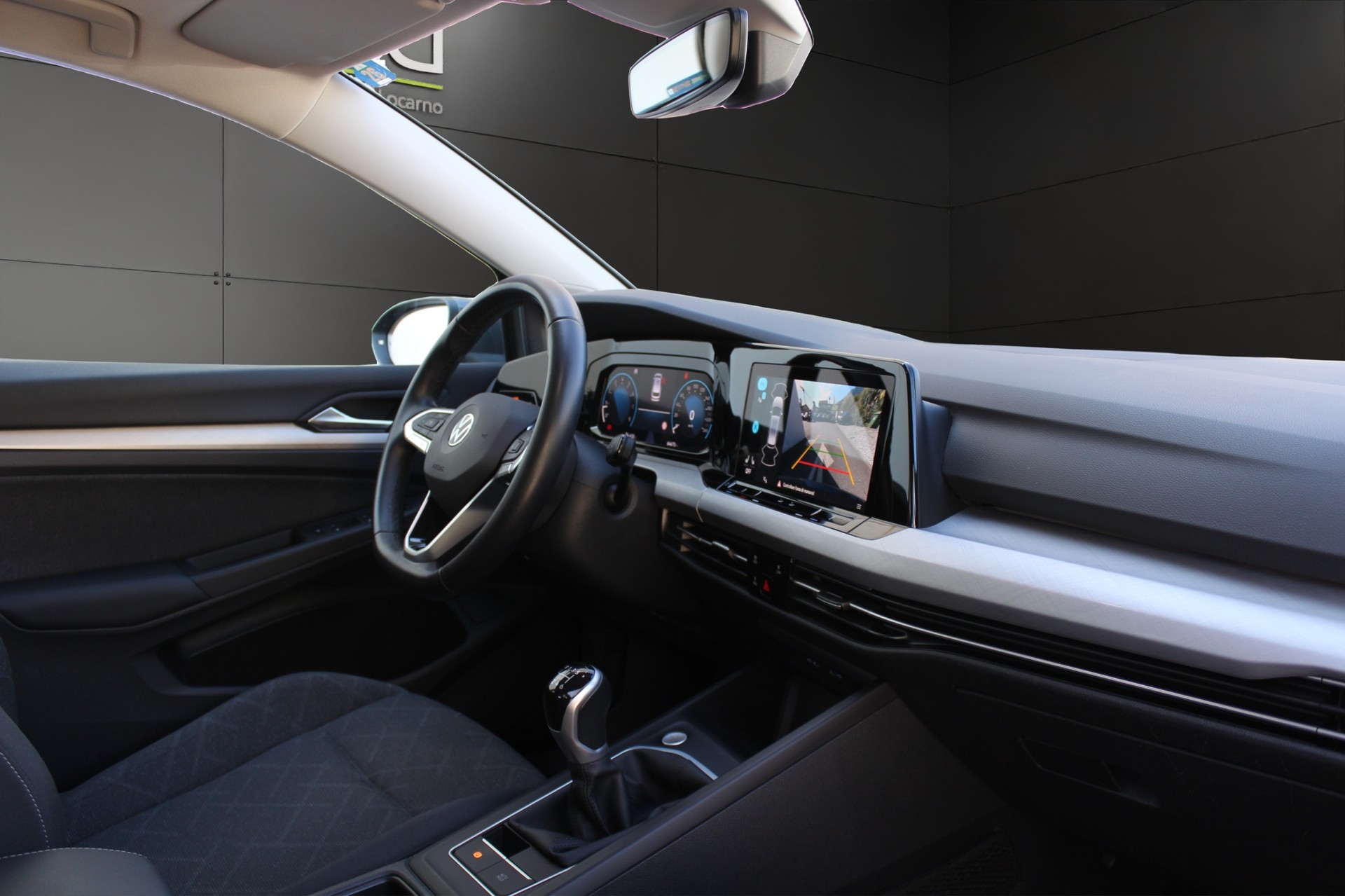 VW Golf VIII Variant 1.5 TSI Life-image-8