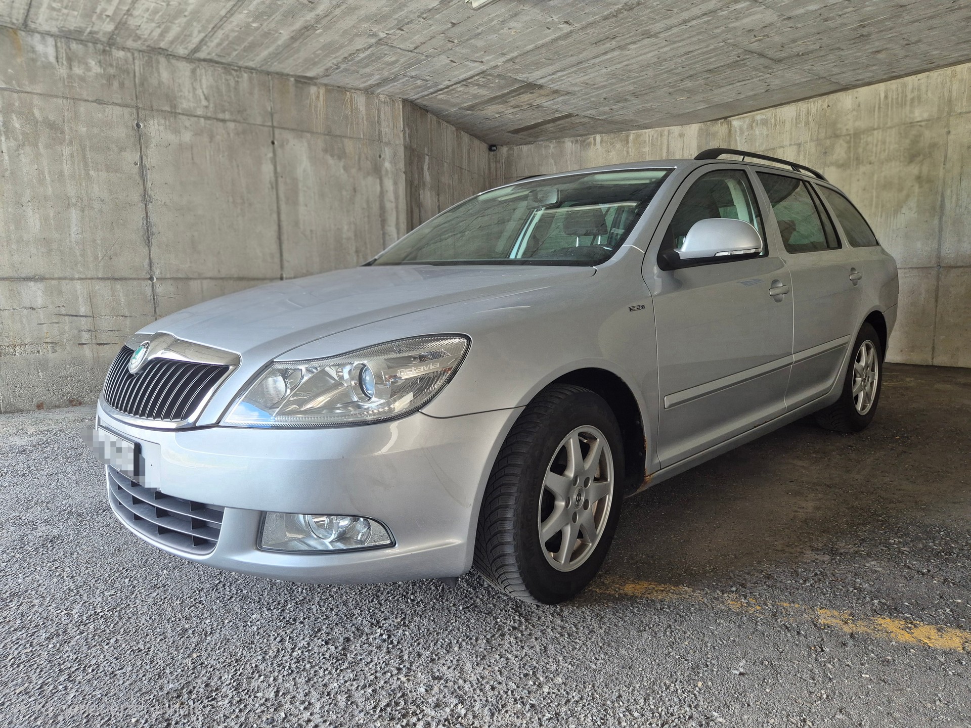 SKODA 2.0 TDI Twenty20 4x4-image-2