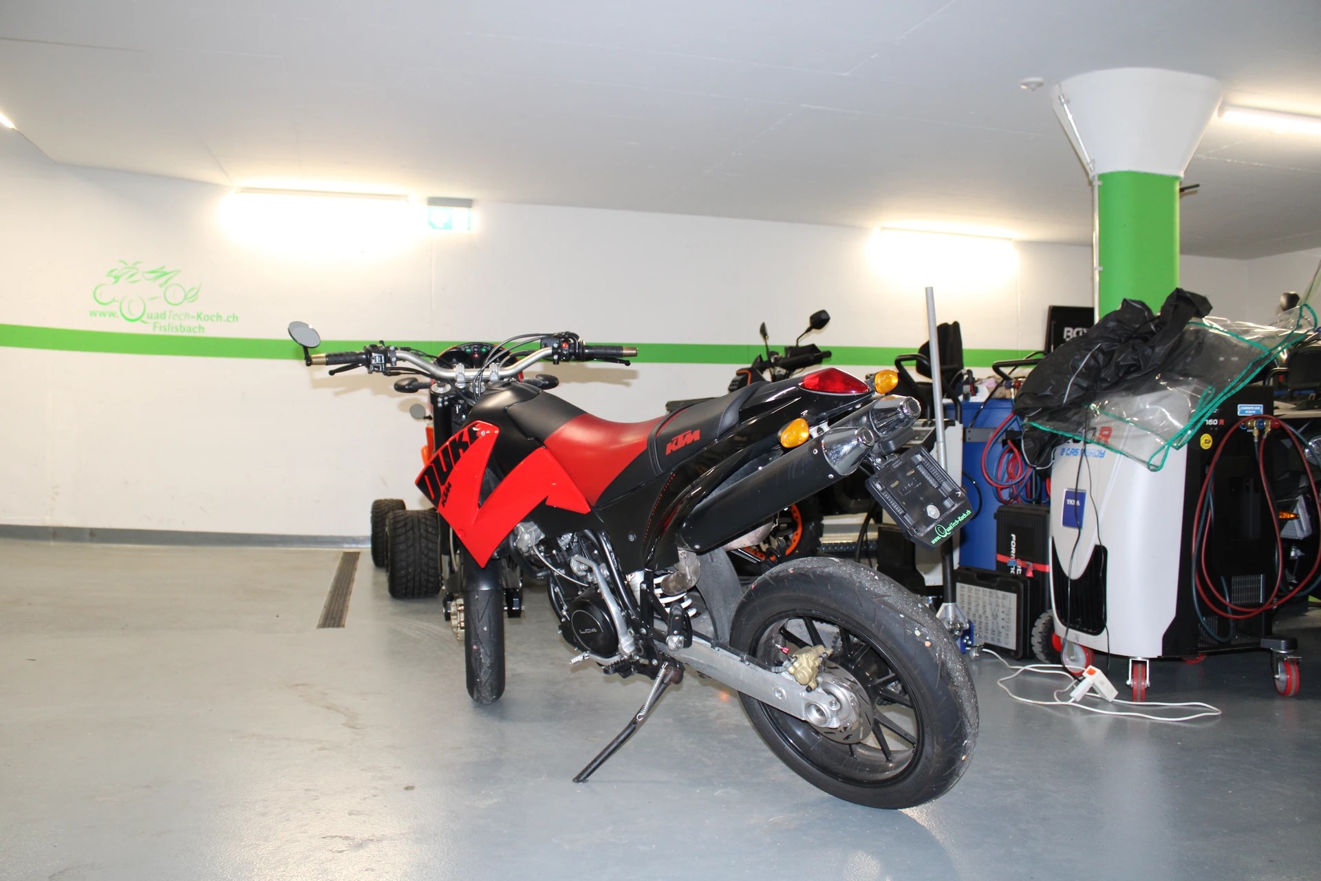 KTM 640 Duke-E II-image-5