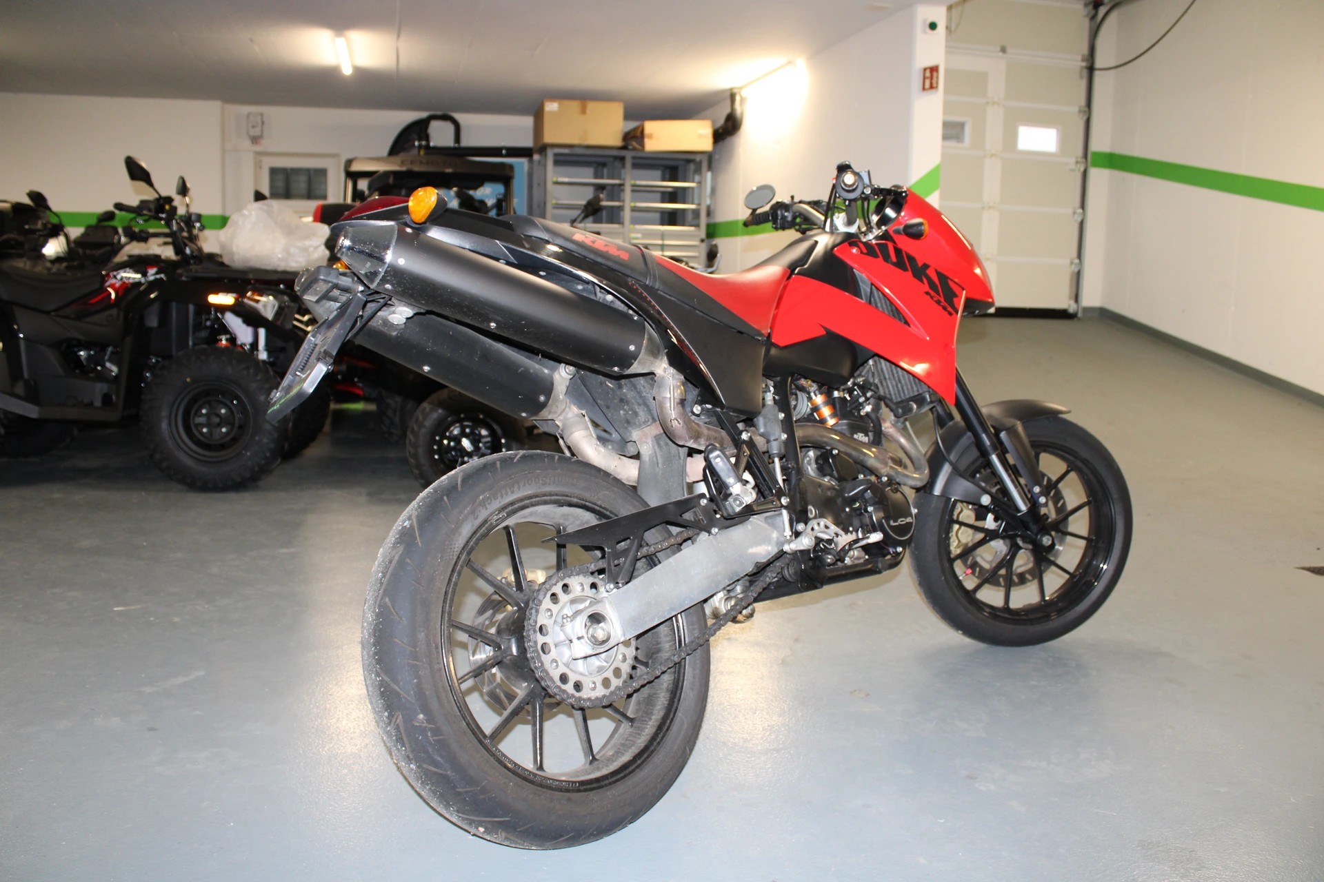 KTM 640 Duke-E II-showroom-element-3