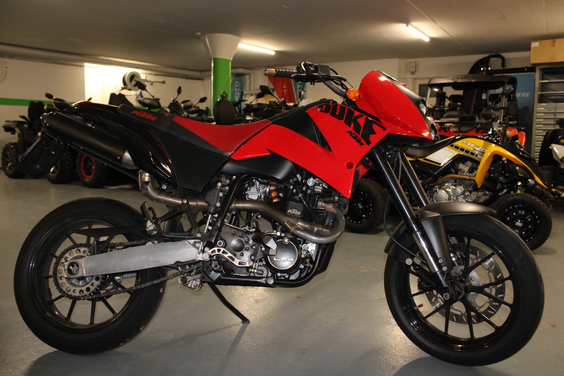 KTM 640 Duke-E II-showroom-element-1