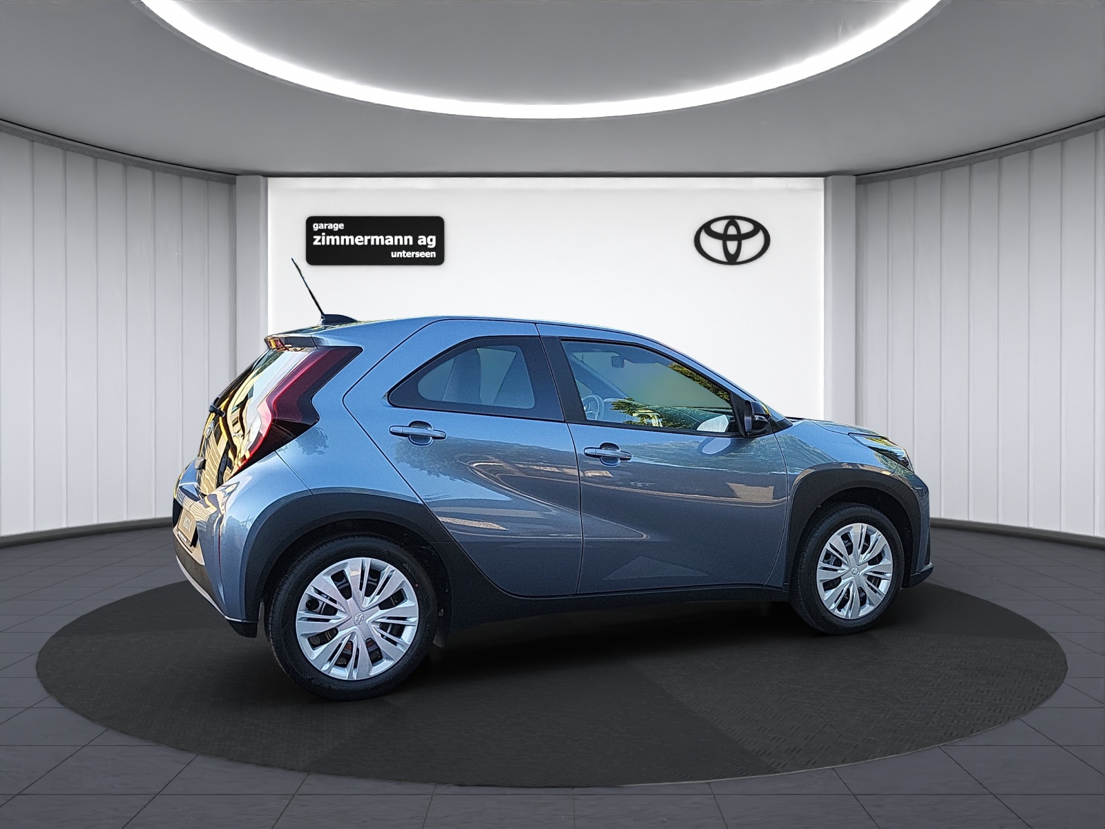 TOYOTA Aygo X 1.5 VVT-i HSD Comfort-image-5