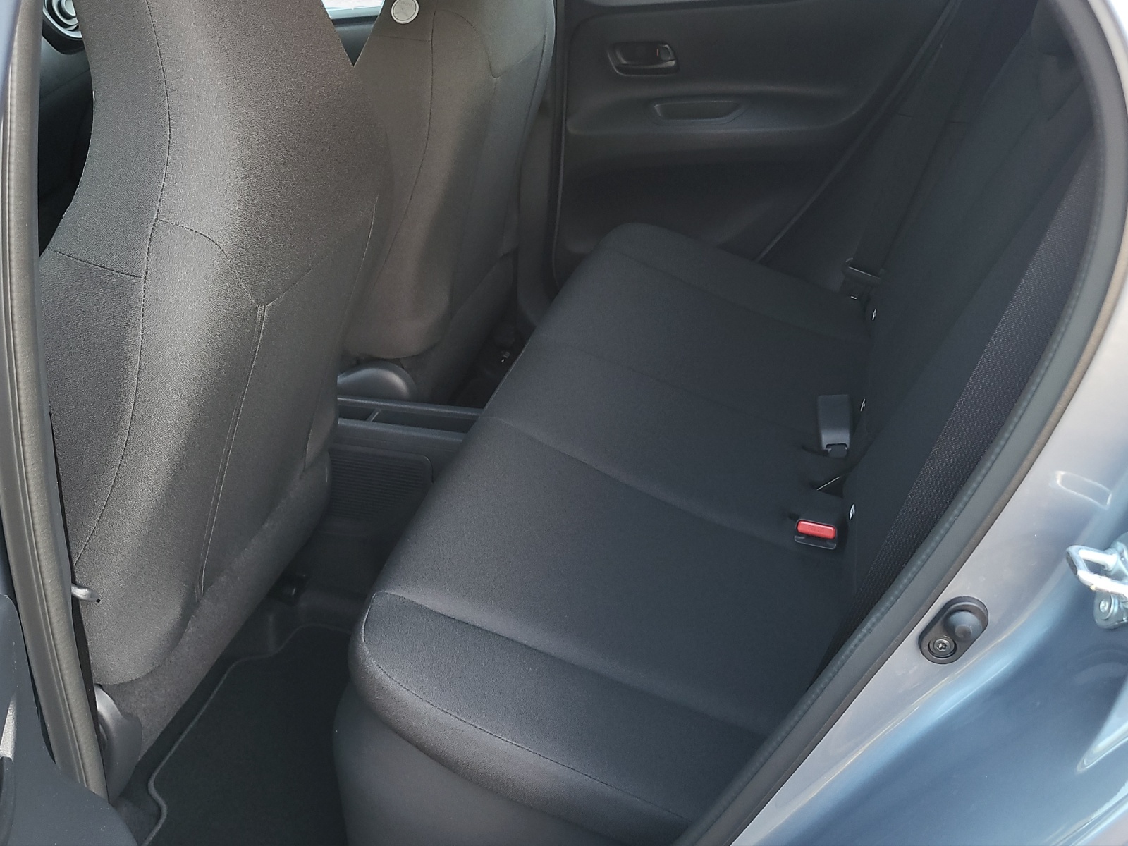 TOYOTA Aygo X 1.5 VVT-i HSD Comfort-image-14