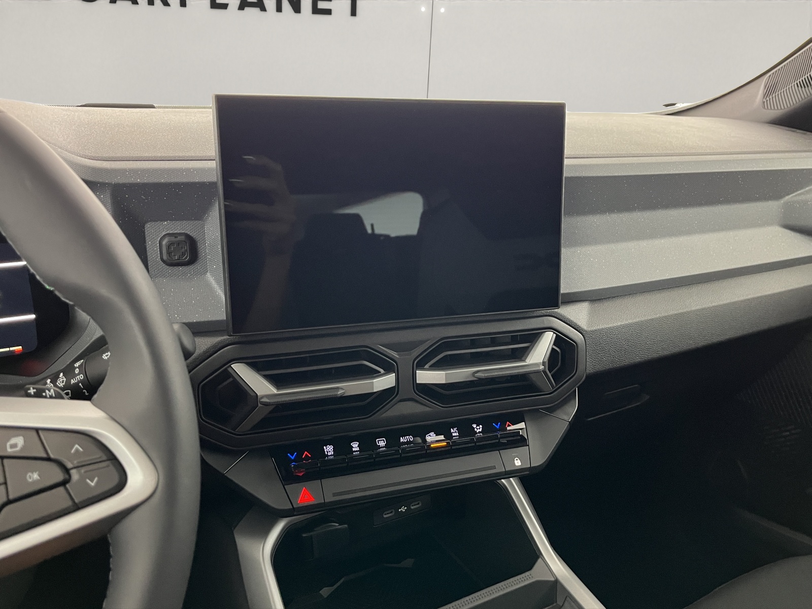 DACIA Bigster 1.2 Hybrid Journey 4WD-image-11