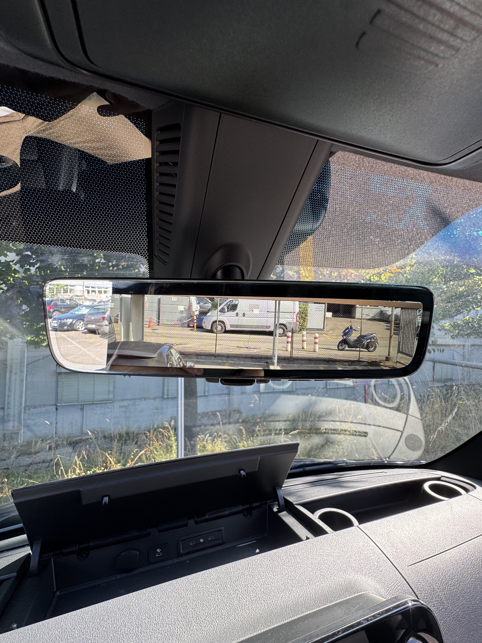 MERCEDES-BENZ 2.0 CDI 190 Pro-image-12